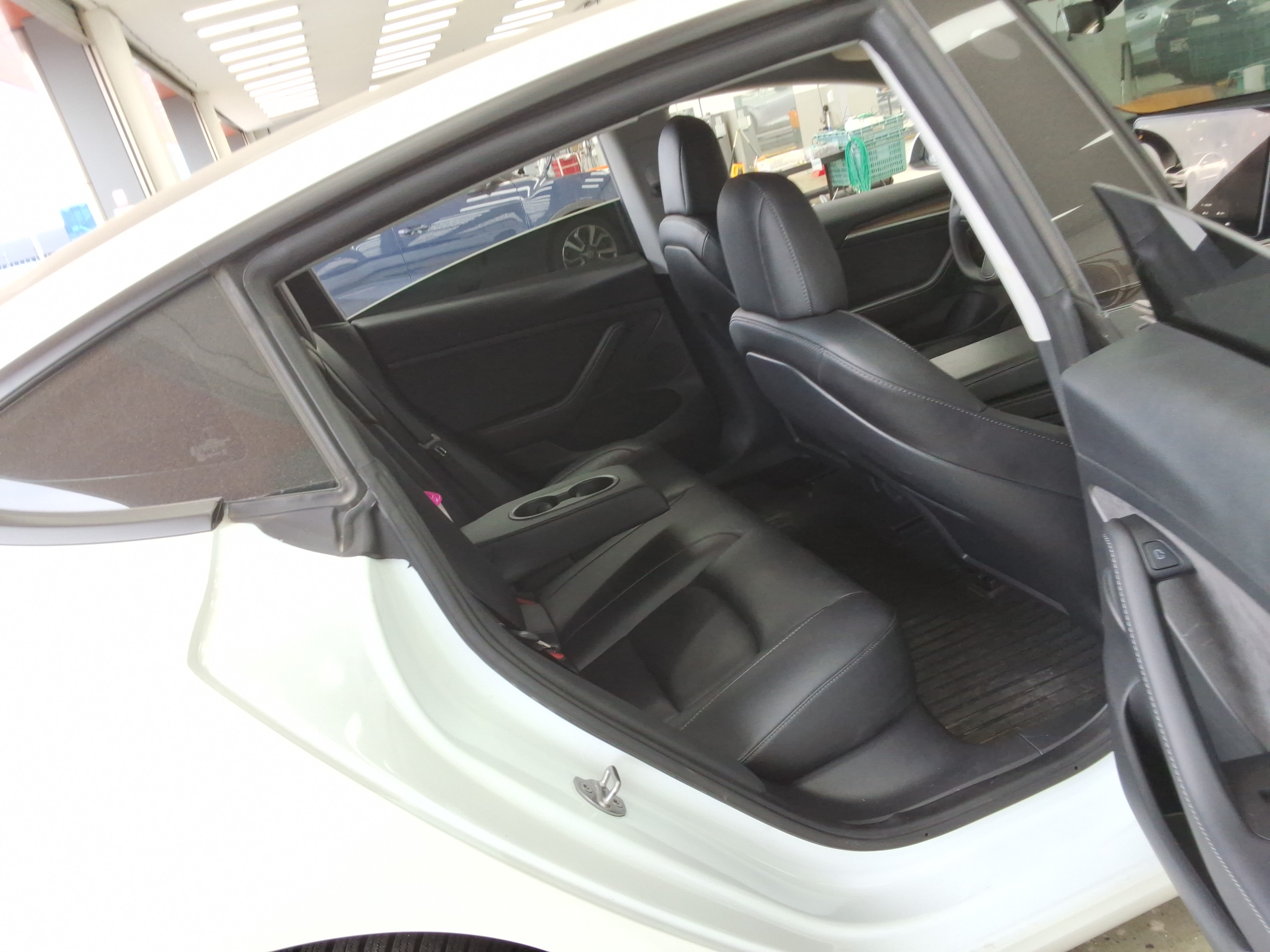 2022 - Tesla Model 3