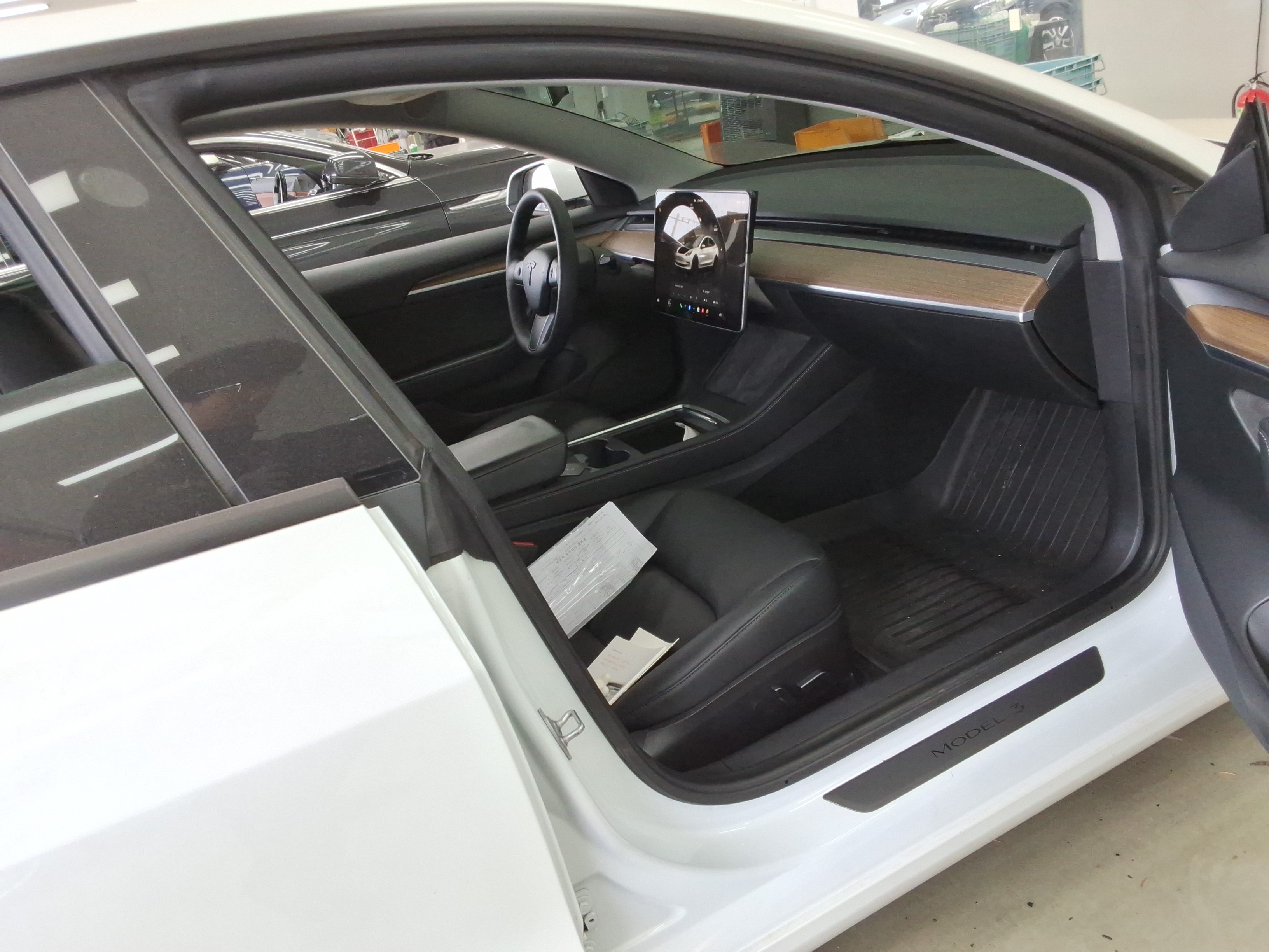 2022 - Tesla Model 3