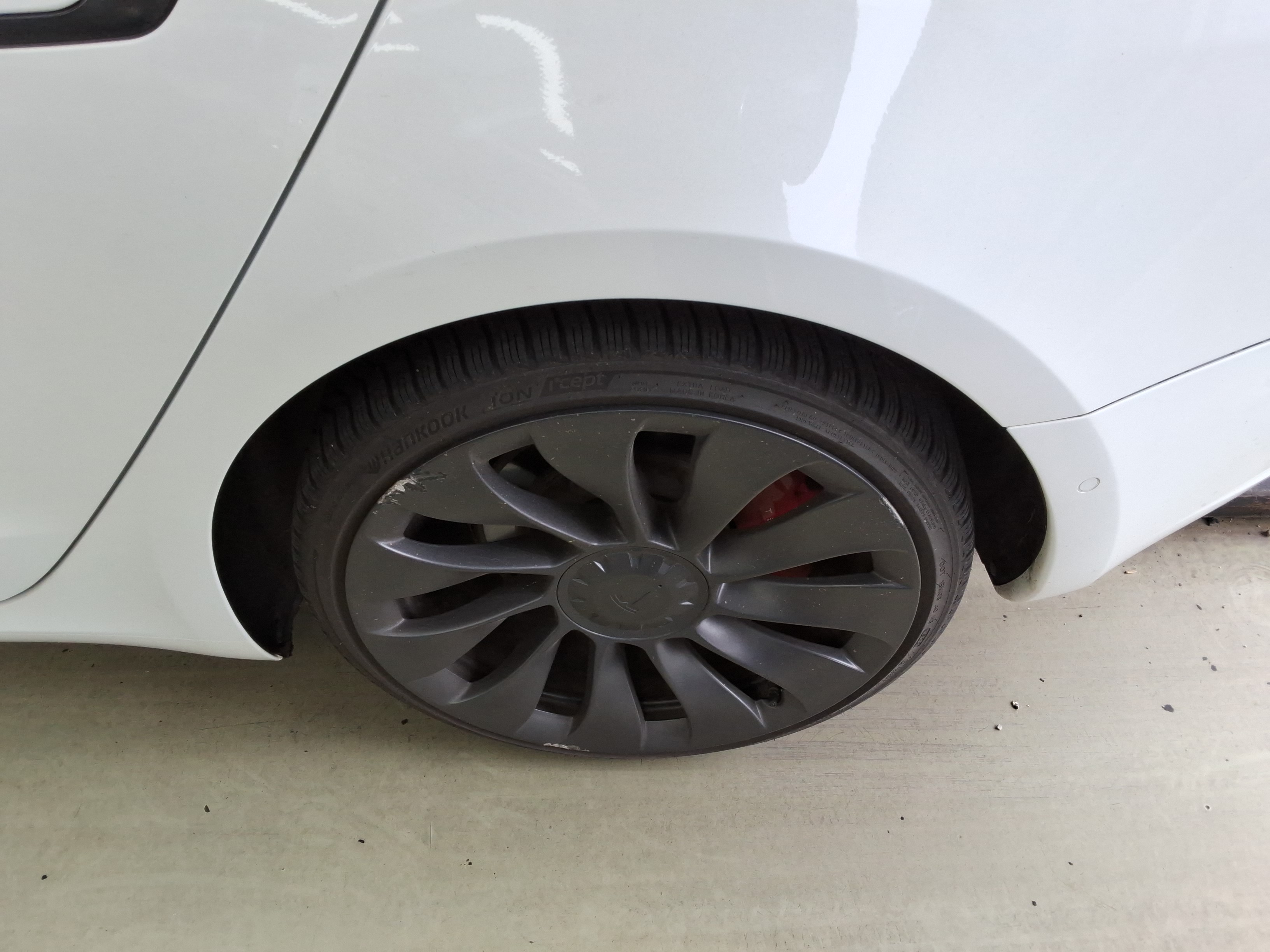 2022 - Tesla Model 3