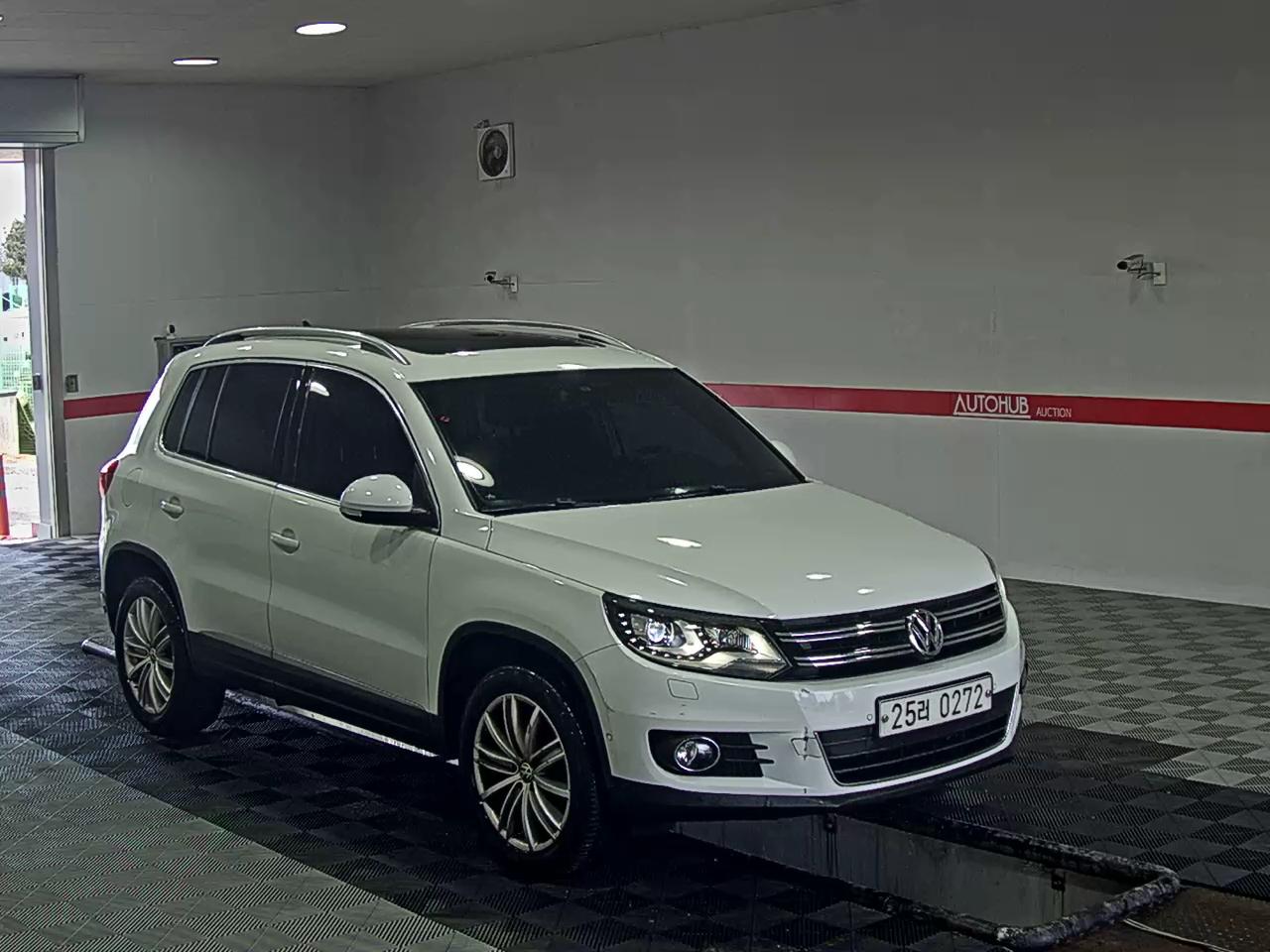 2016 - Volkswagen Tiguan