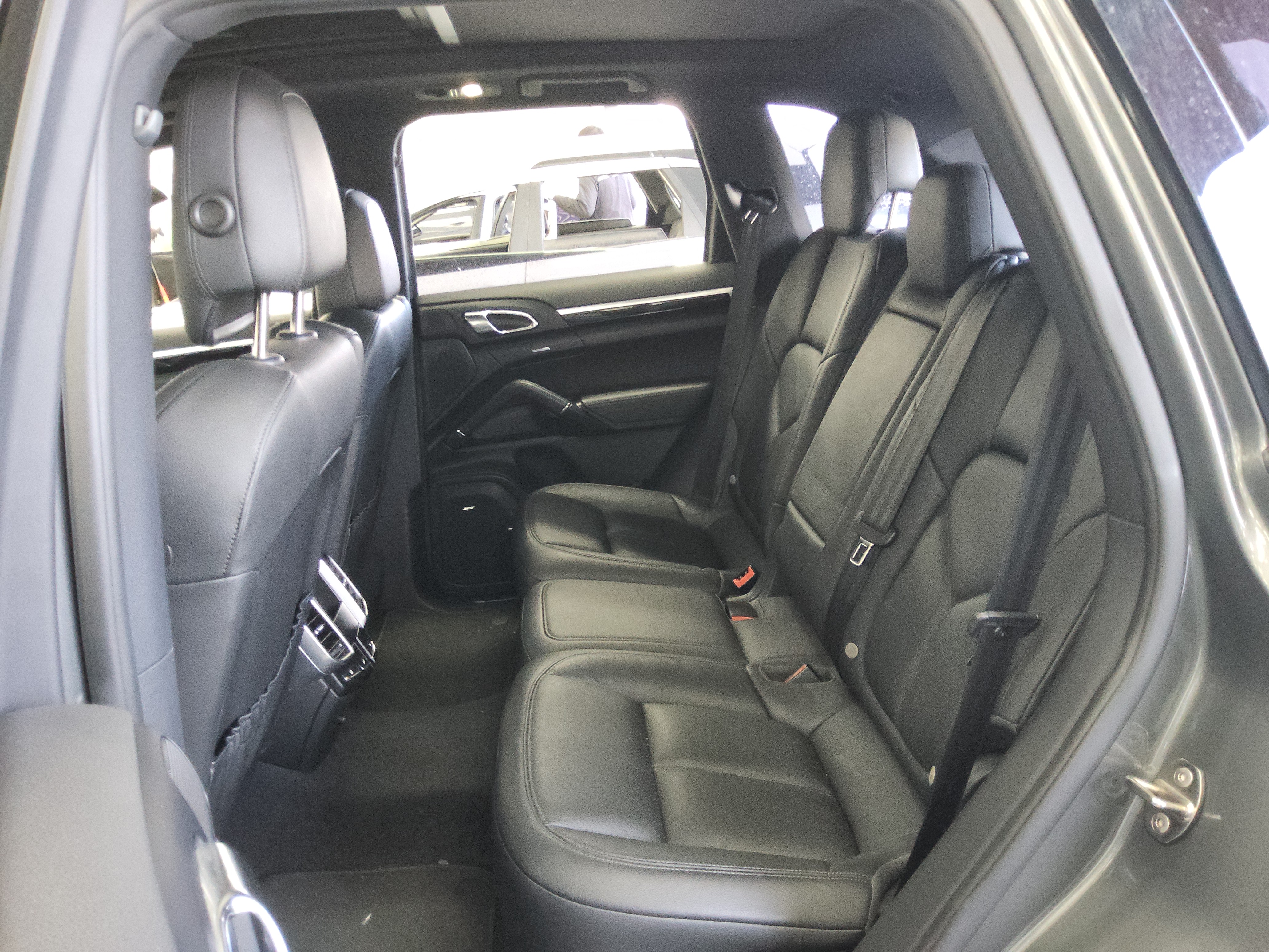 2016 - Porsche Cayenne