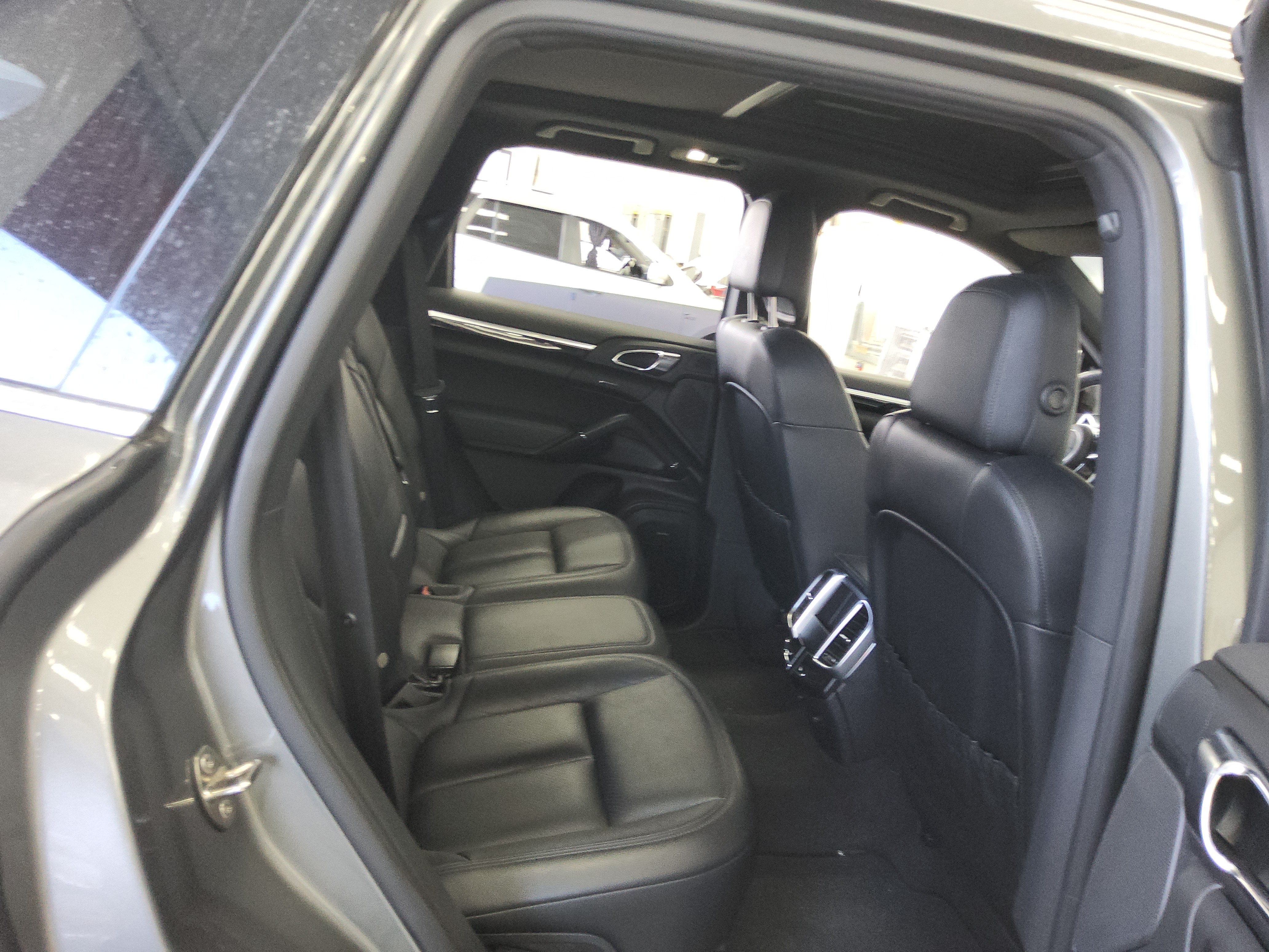 2016 - Porsche Cayenne