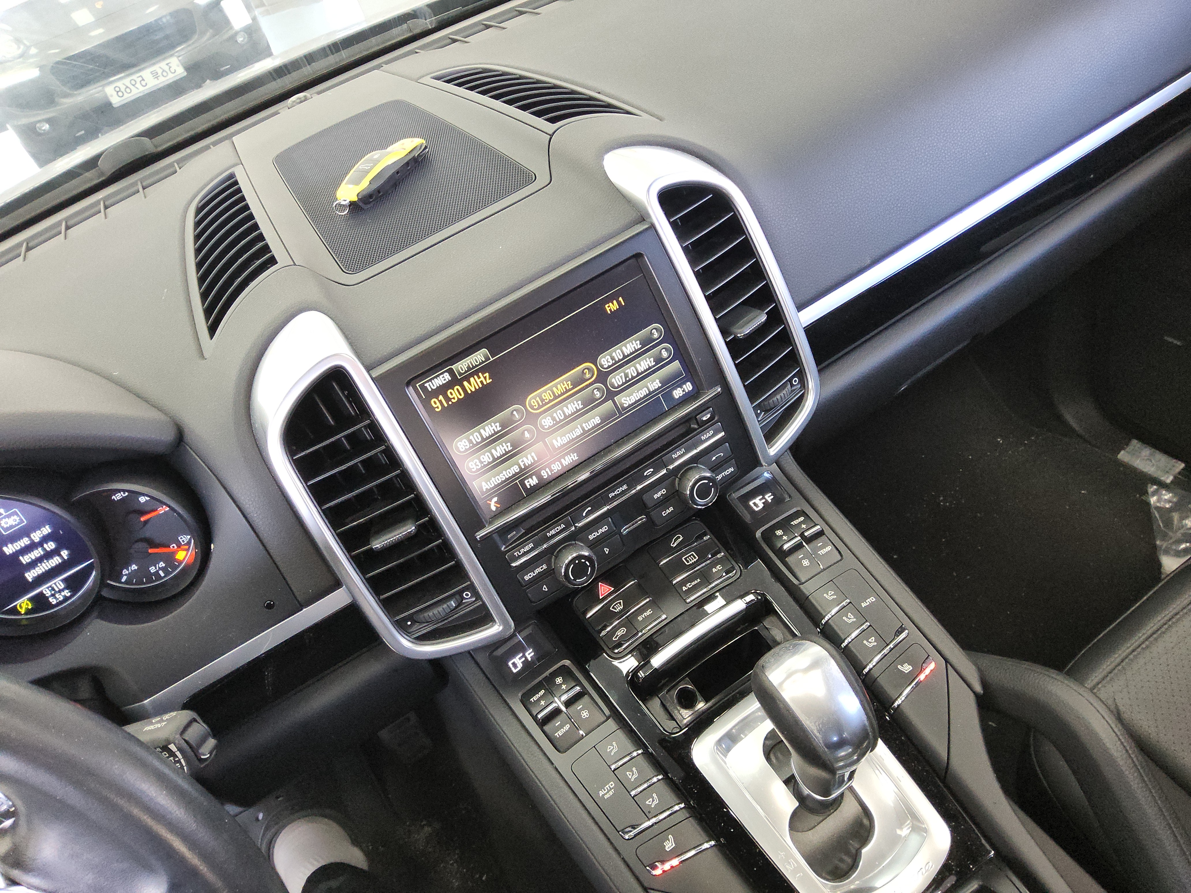 2016 - Porsche Cayenne