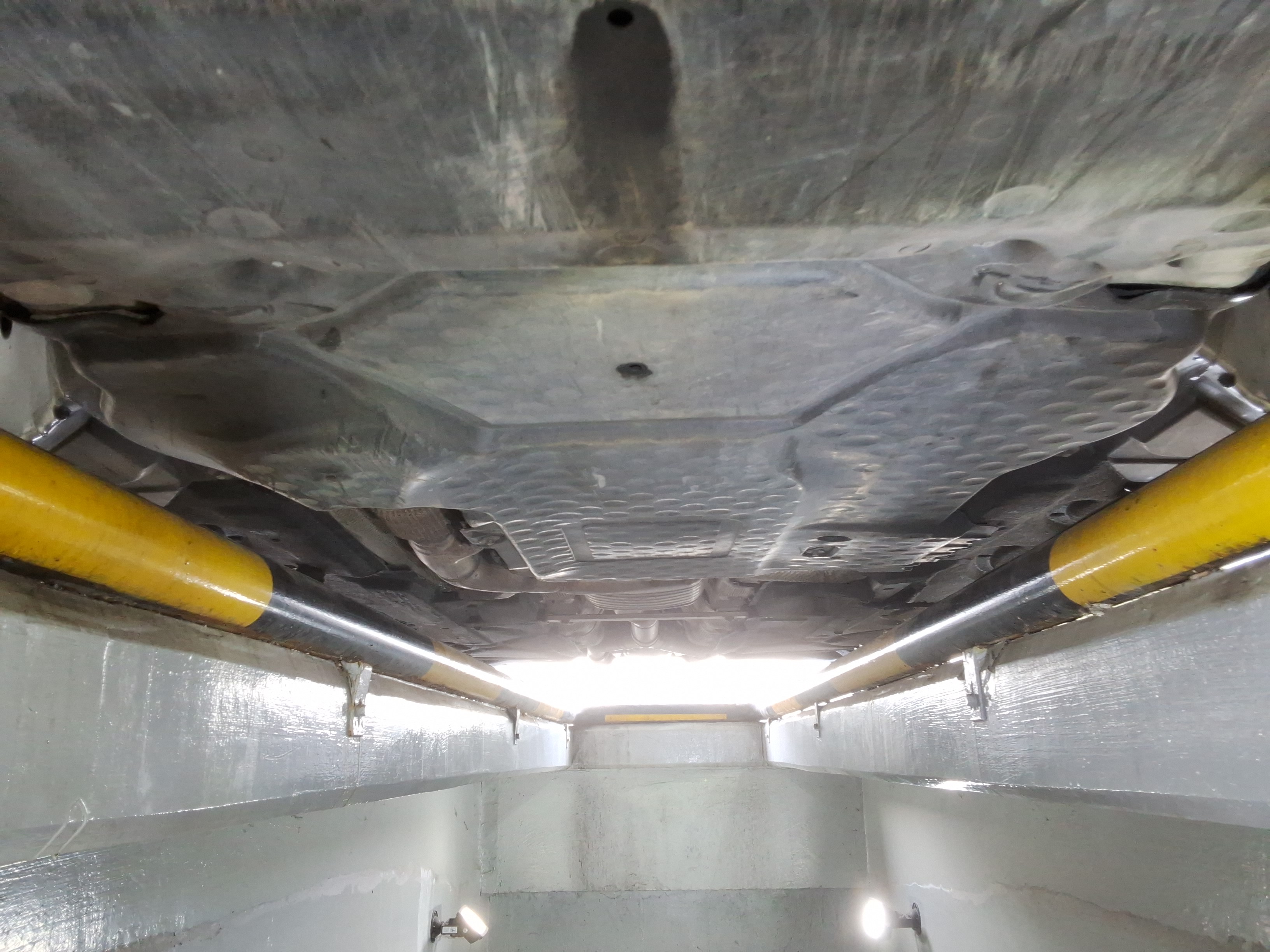 2016 - Mercedes-Benz E220