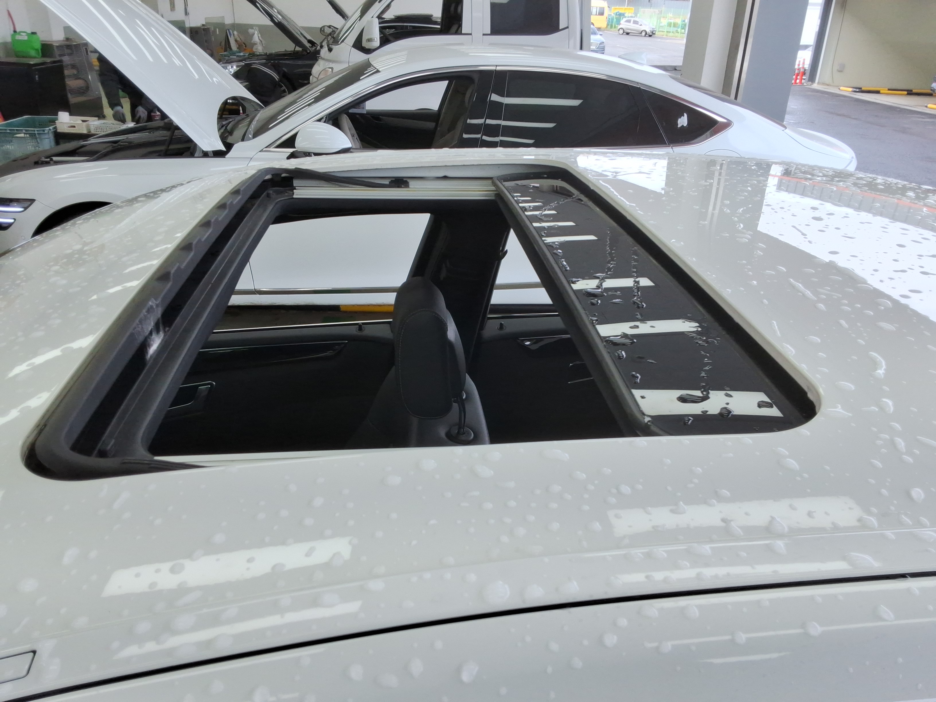 2016 - Mercedes-Benz E220