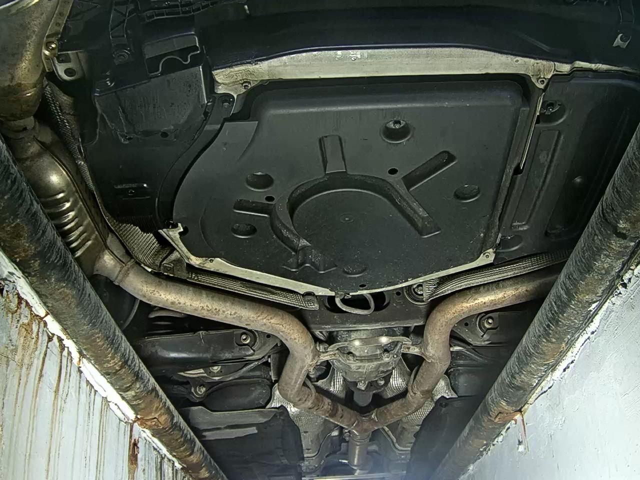 2016 - Mercedes-Benz E220