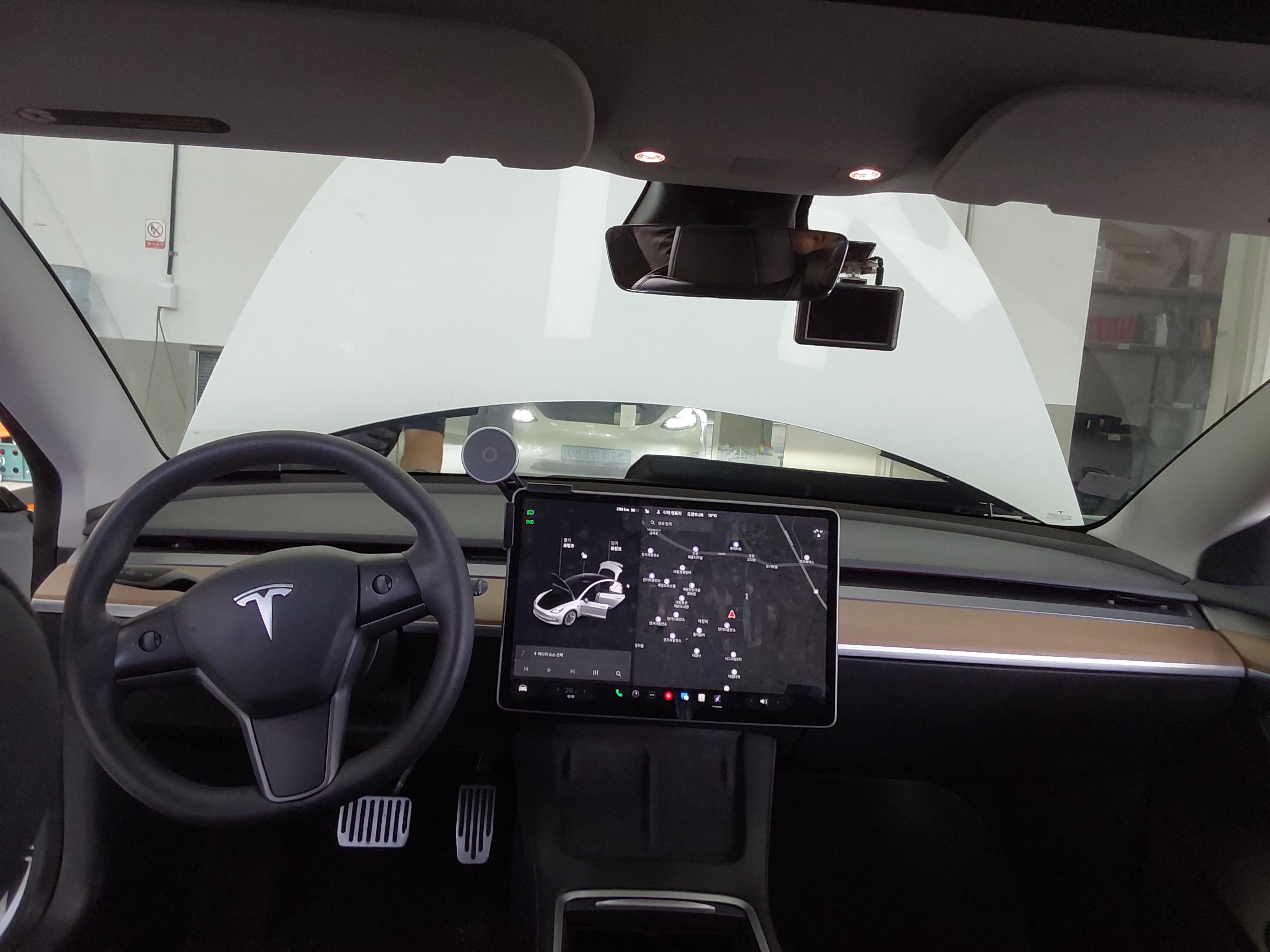 2021 - Tesla Model 3