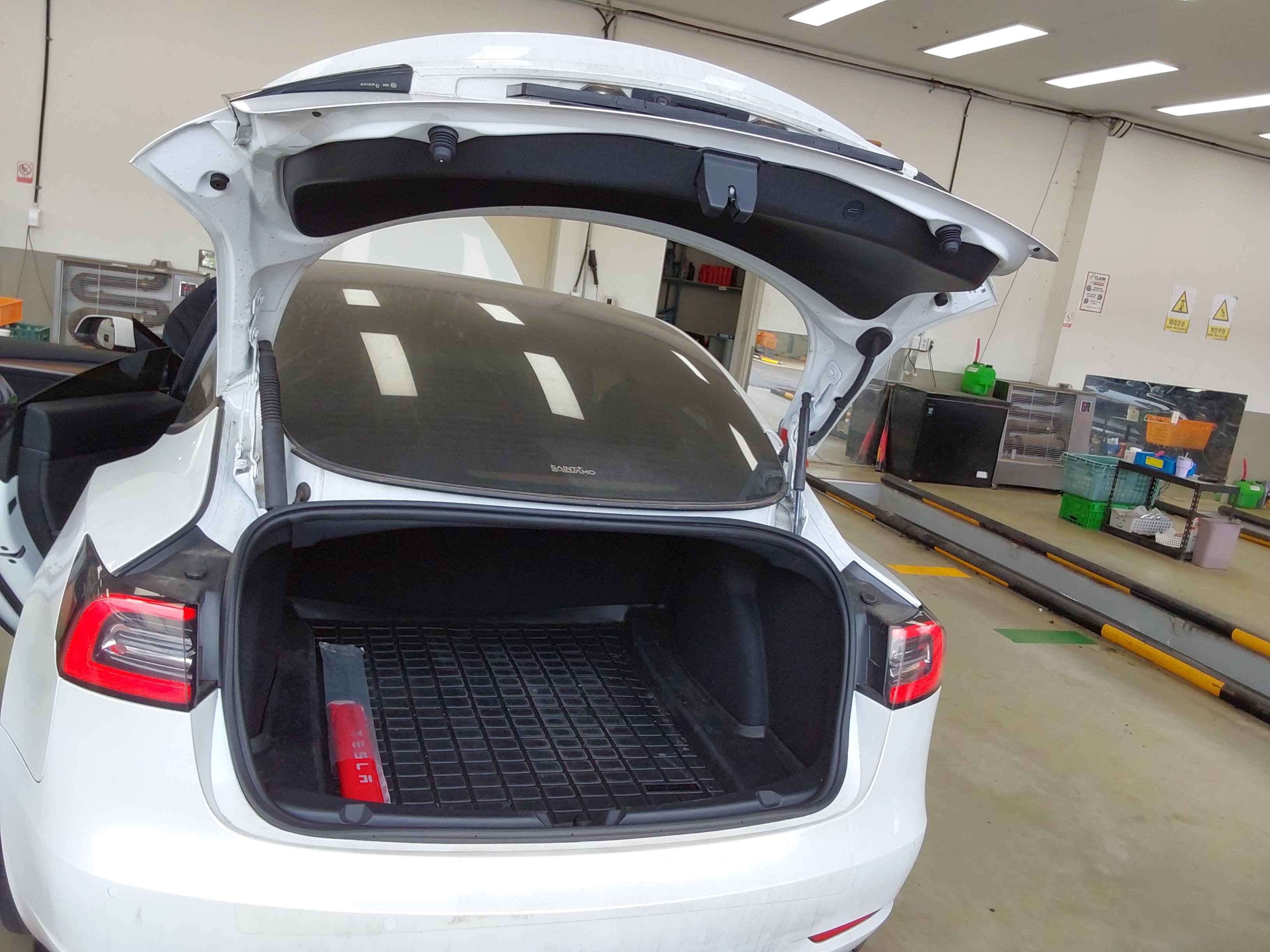 2021 - Tesla Model 3