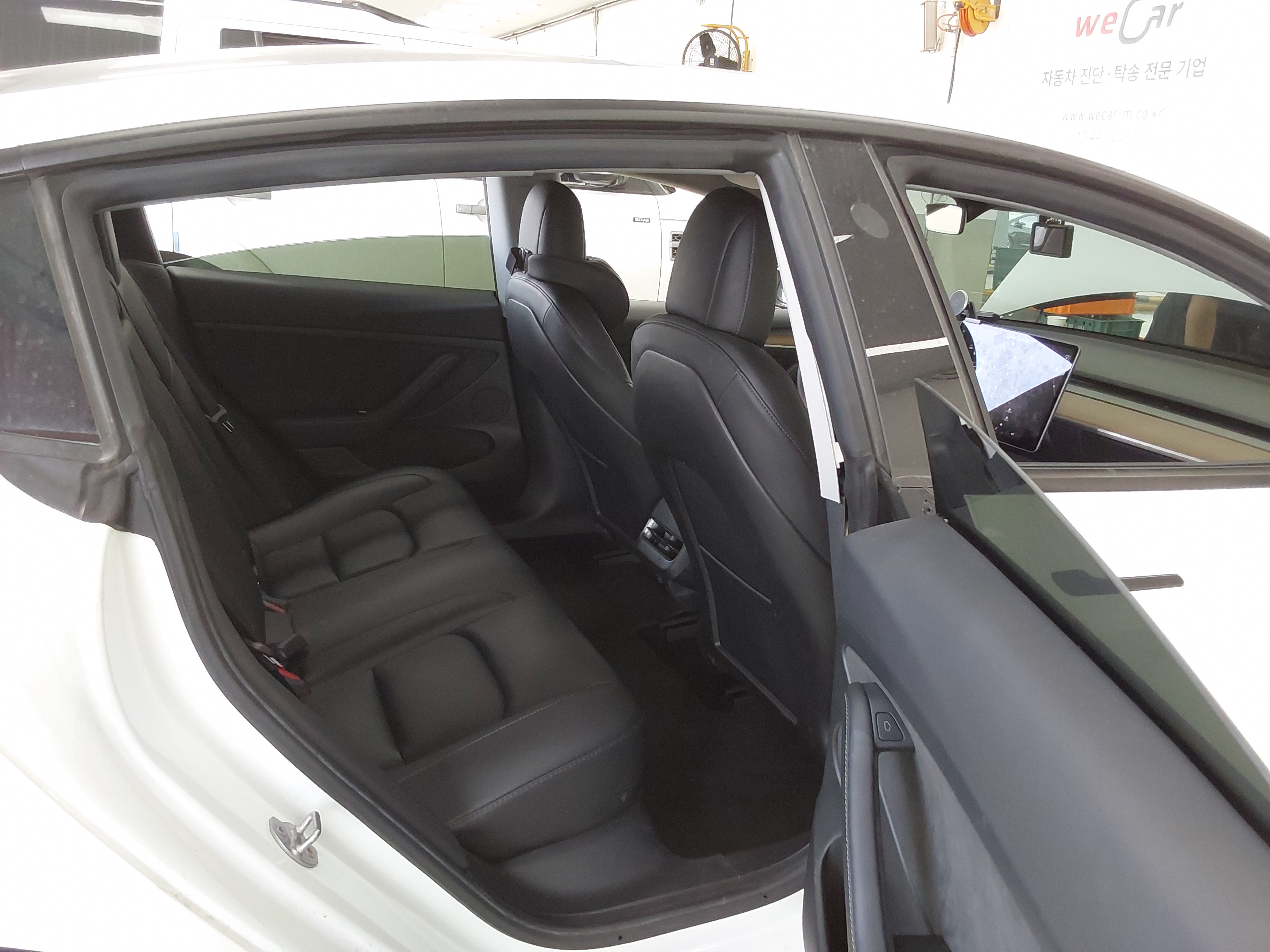 2021 - Tesla Model 3