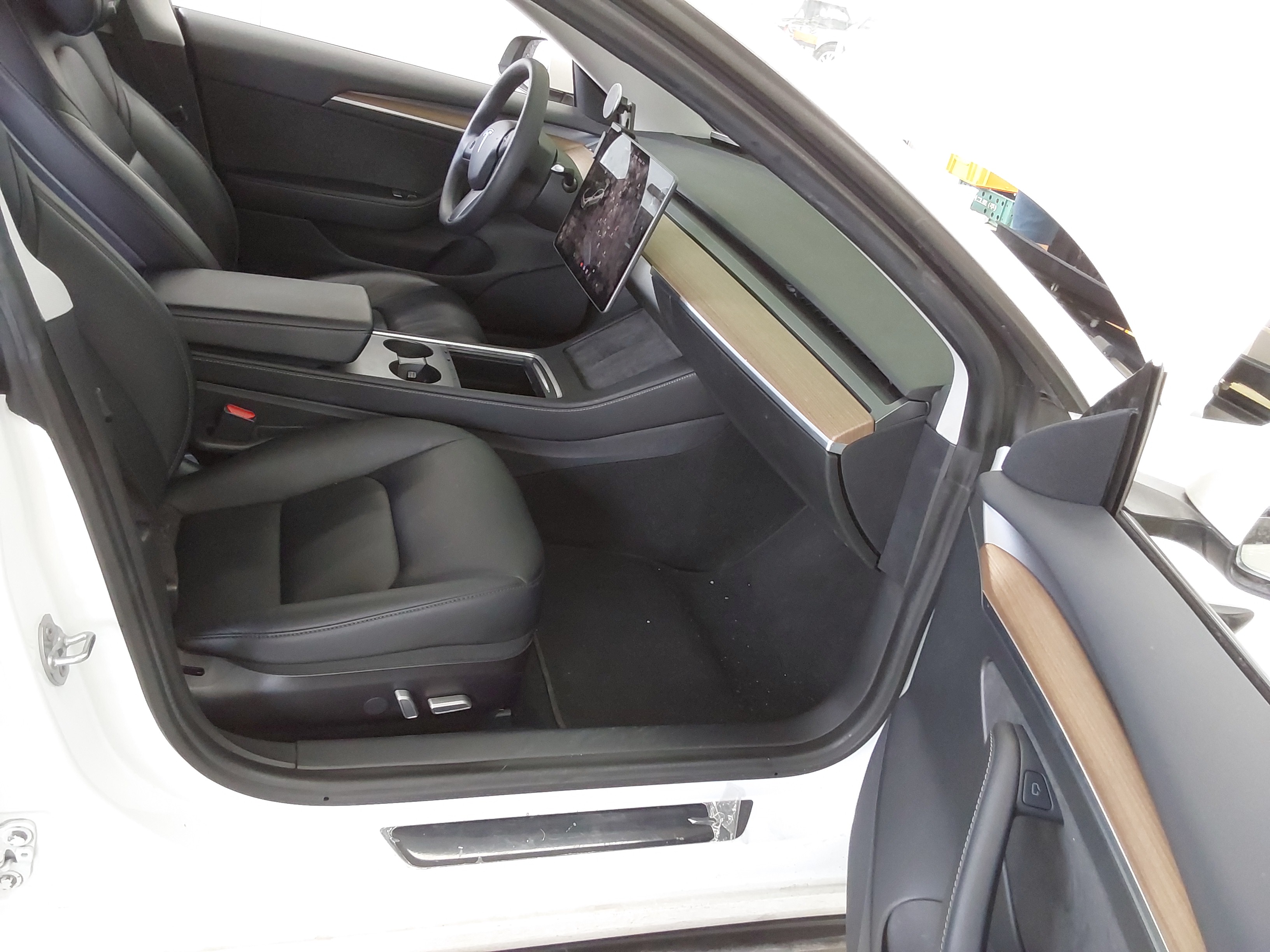 2021 - Tesla Model 3