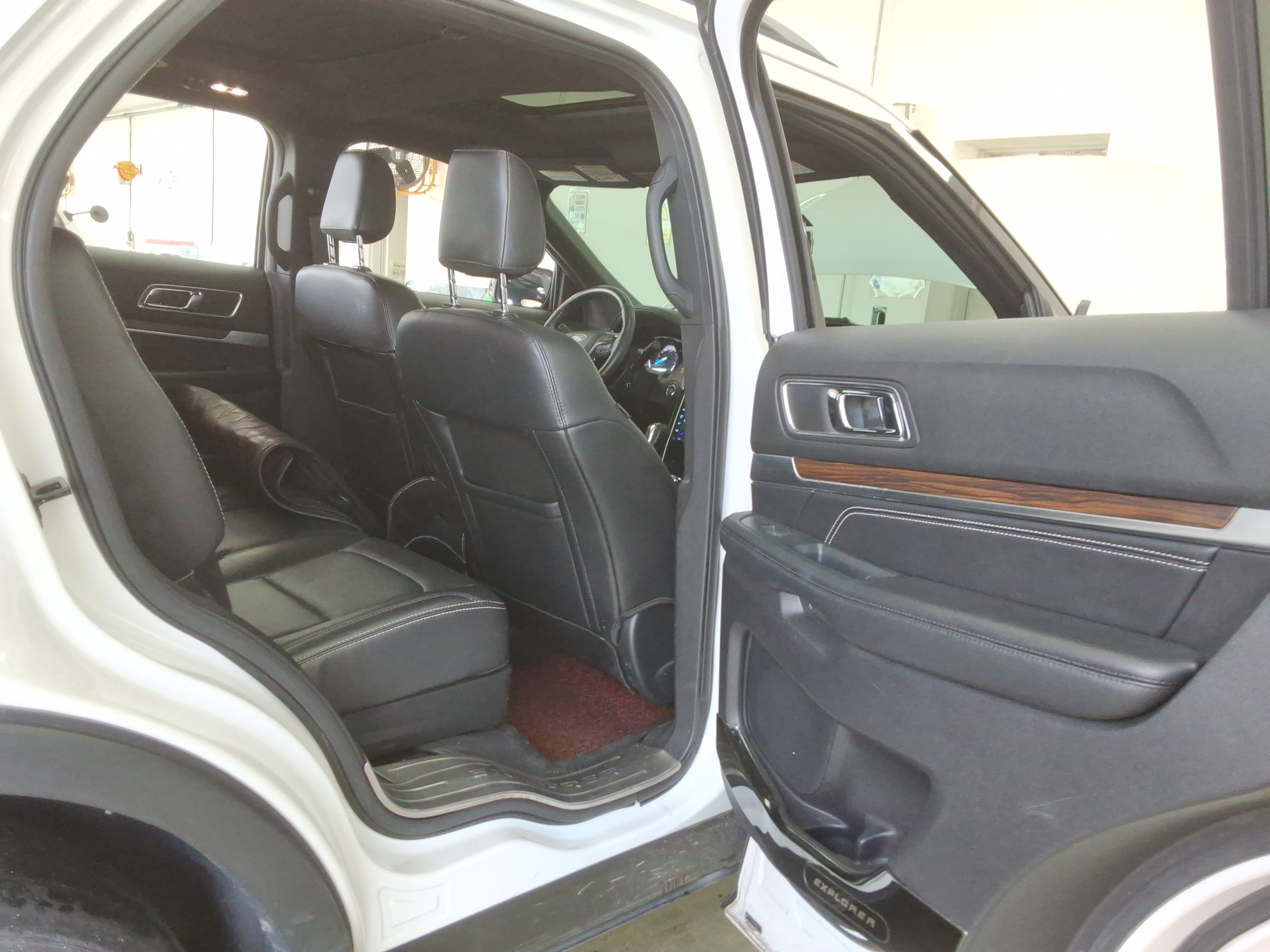 2019 - Ford Explorer