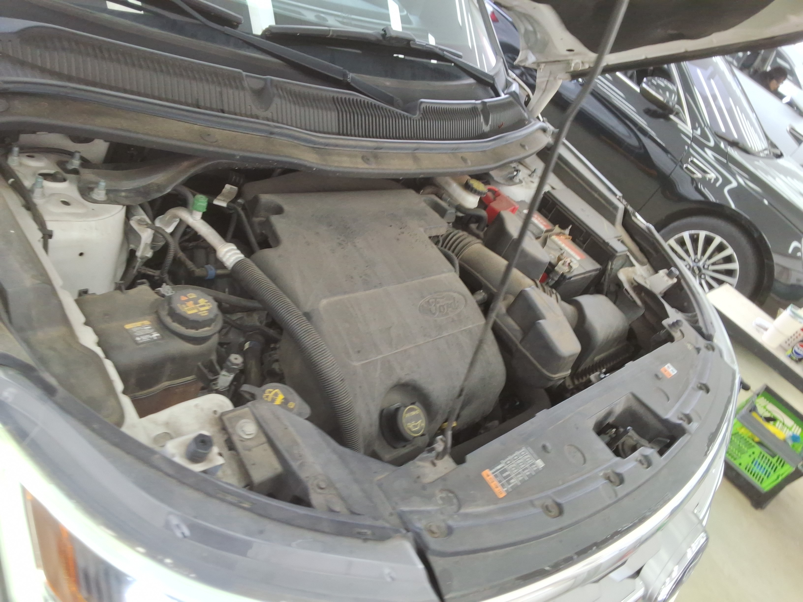 2019 - Ford Explorer