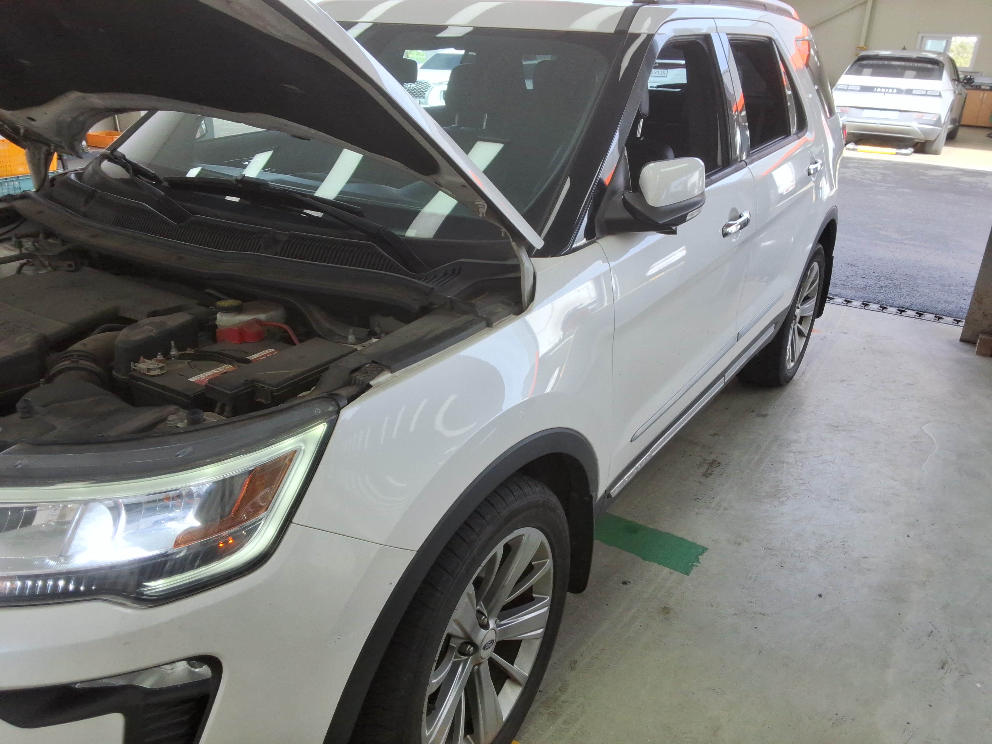 2019 - Ford Explorer