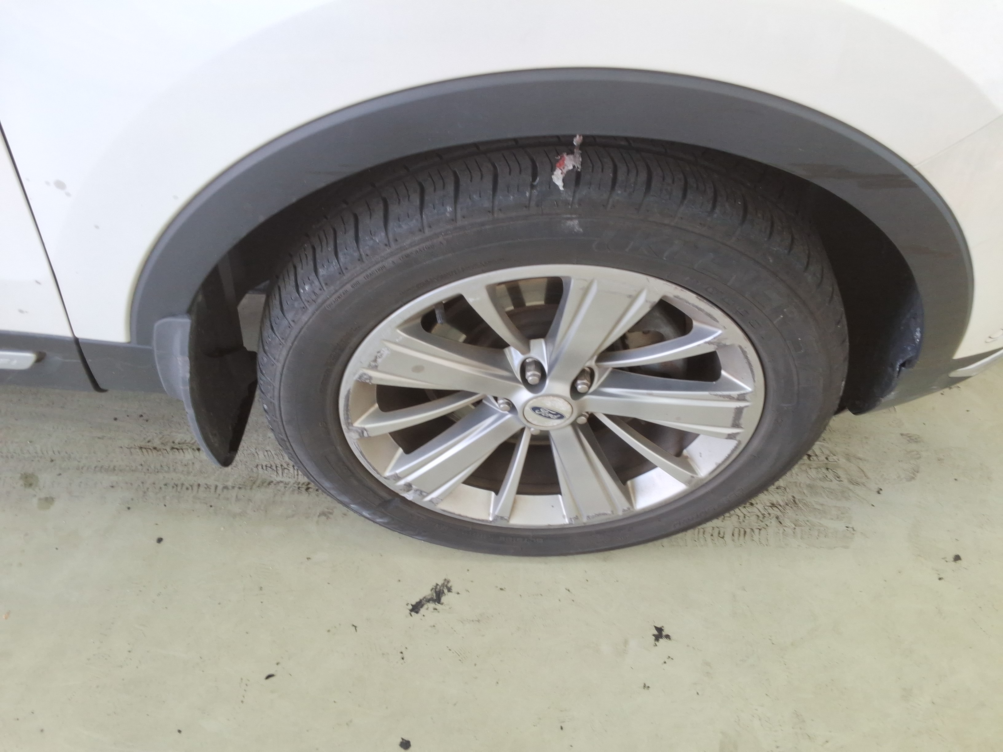 2019 - Ford Explorer