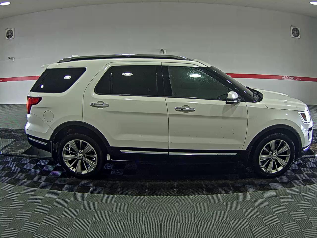 2019 - Ford Explorer