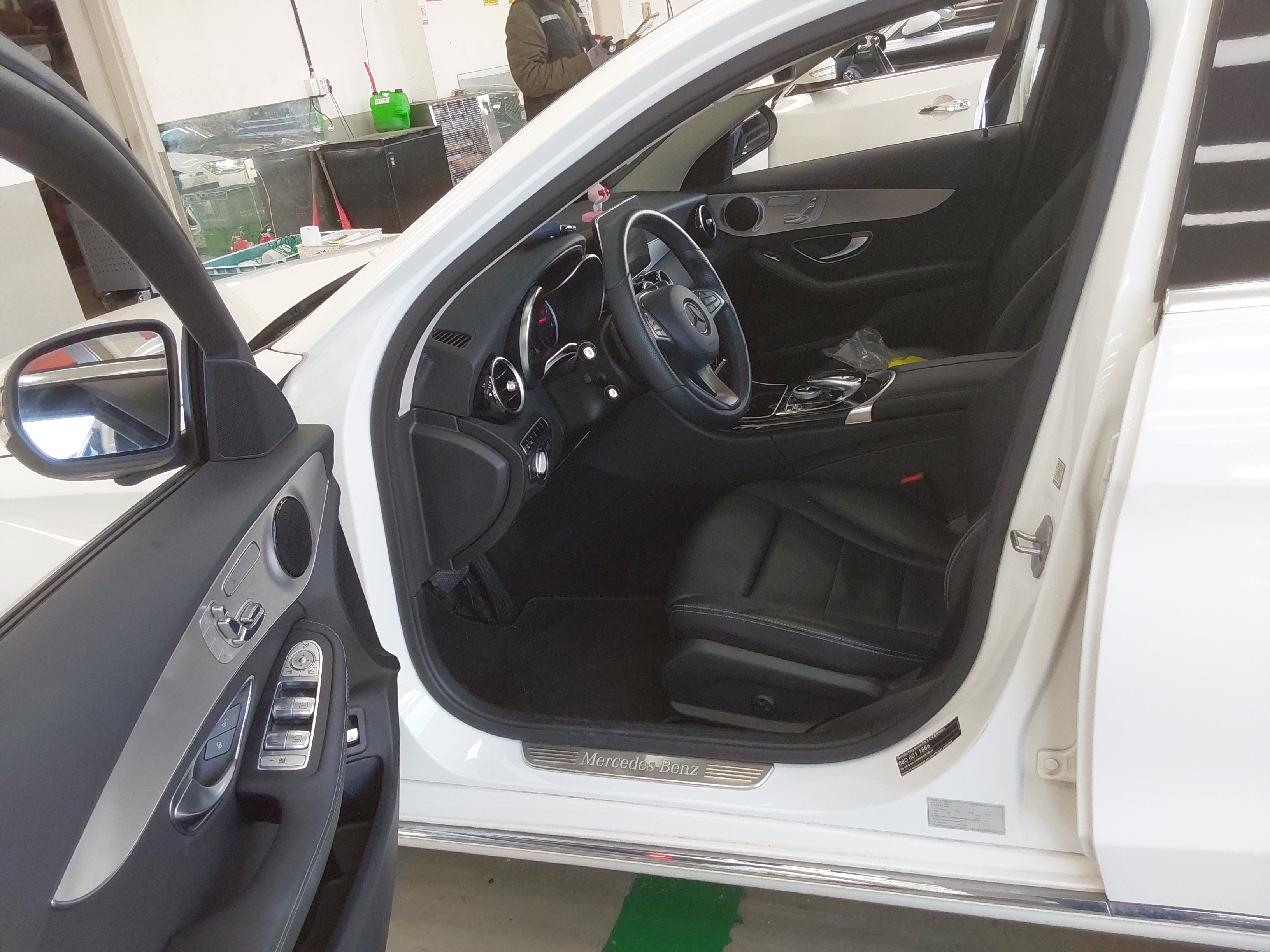 2017 - Mercedes-Benz C220