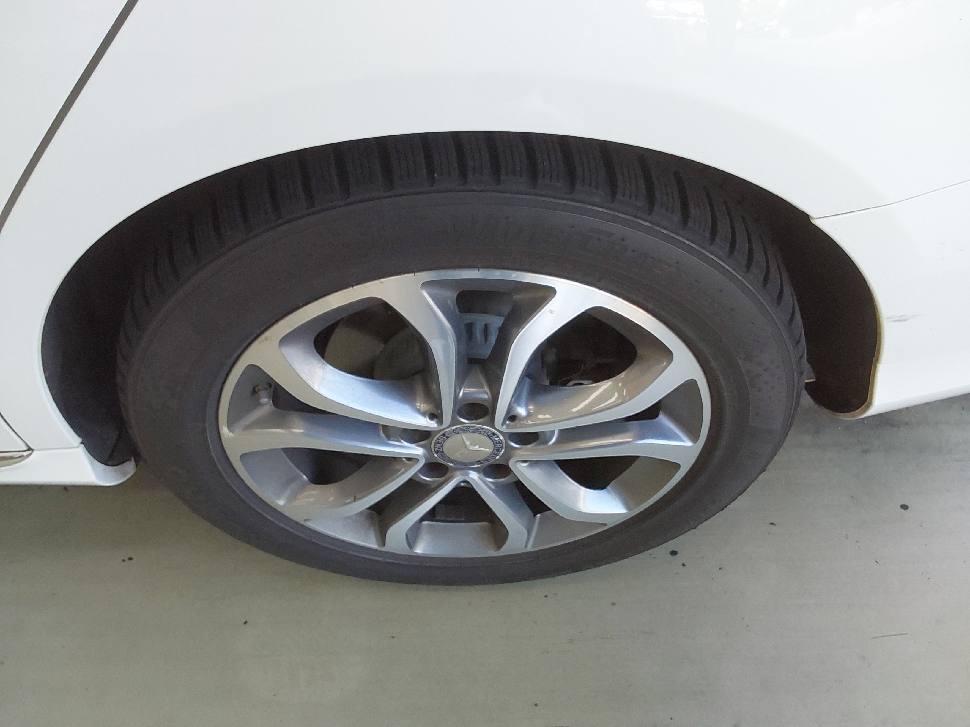 2017 - Mercedes-Benz C220