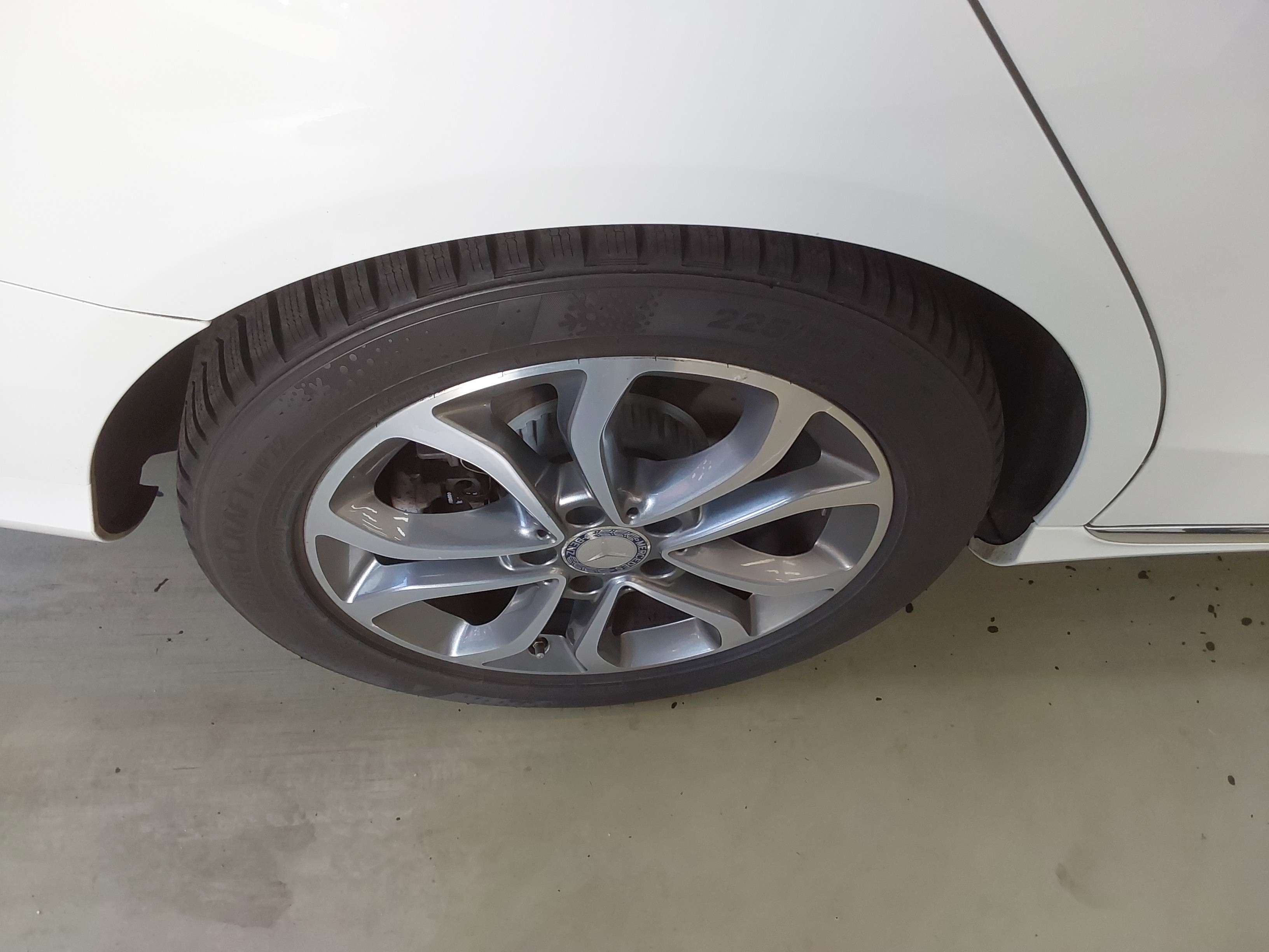 2017 - Mercedes-Benz C220