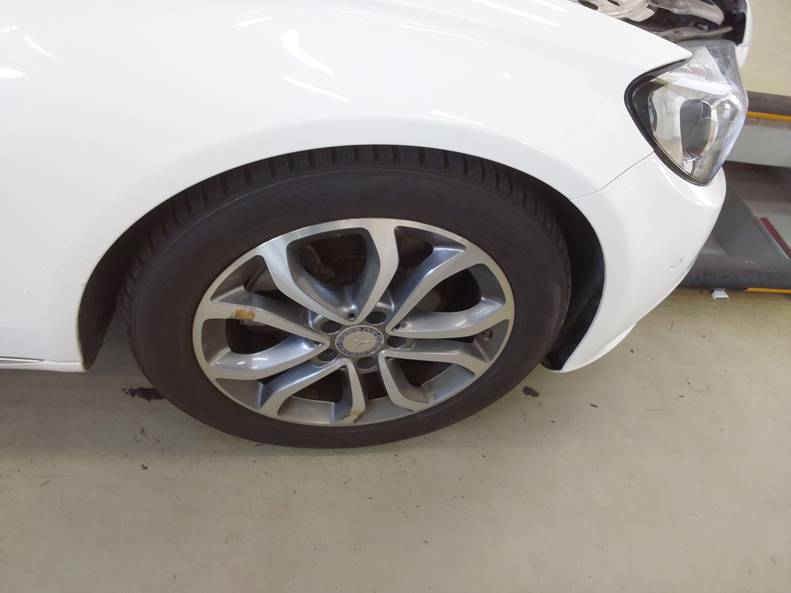 2017 - Mercedes-Benz C220