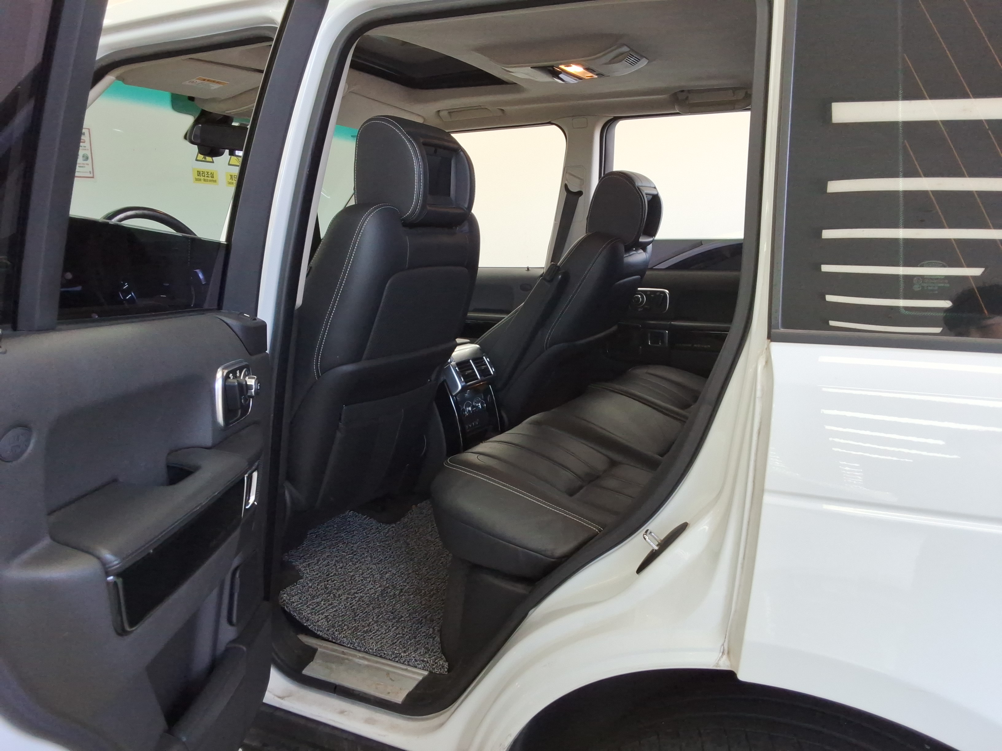 2012 - Land Rover Range Rover