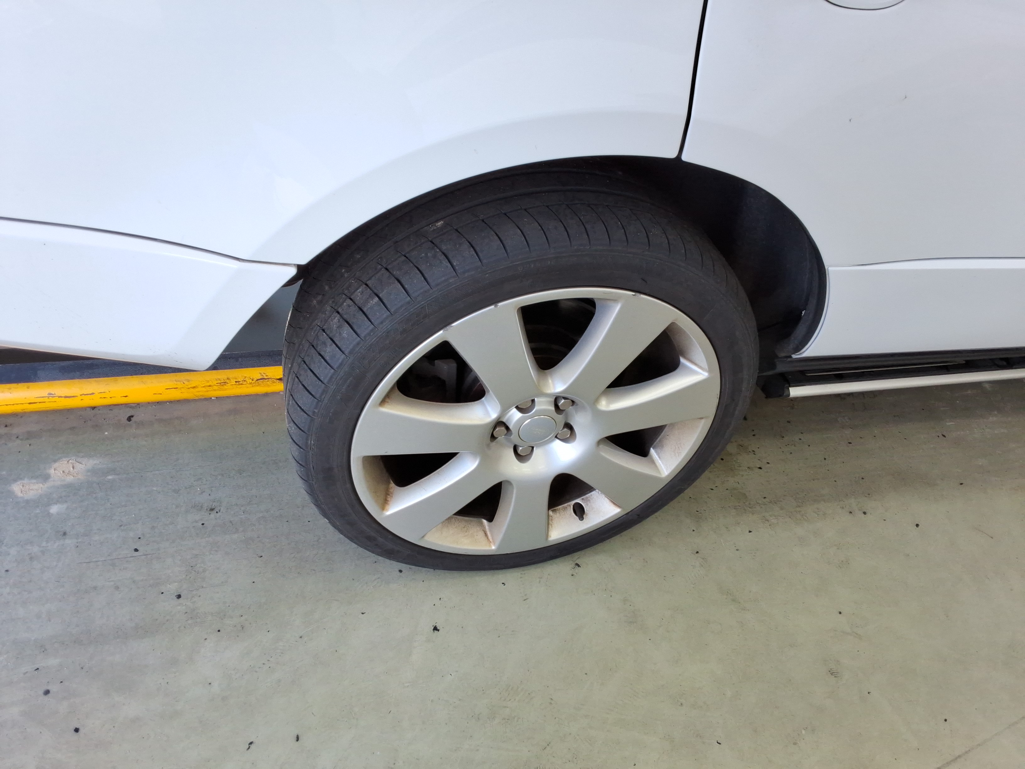 2012 - Land Rover Range Rover