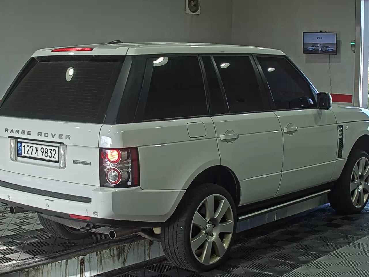 2012 - Land Rover Range Rover