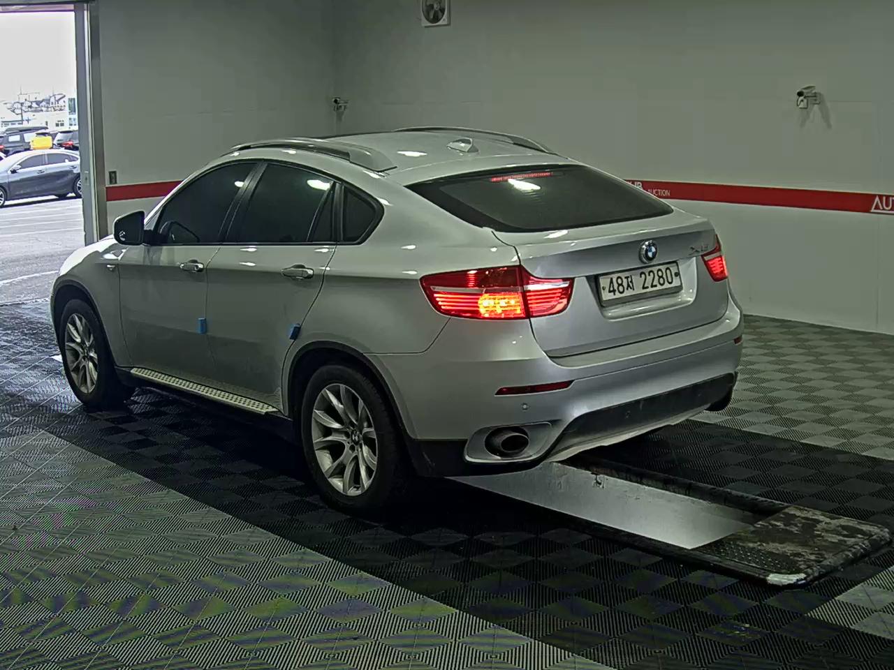2011 - BMW X6