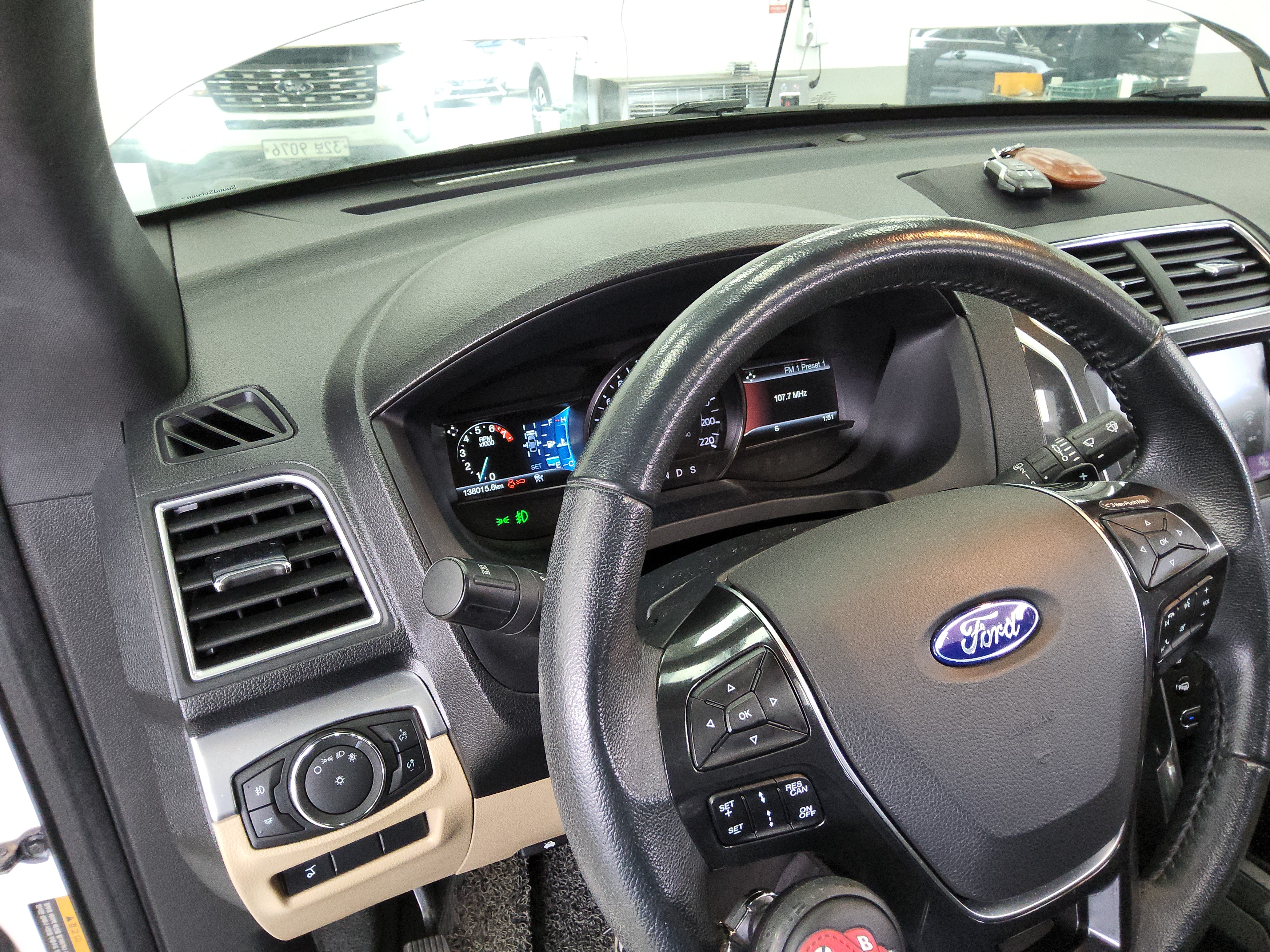 2017 - Ford Explorer