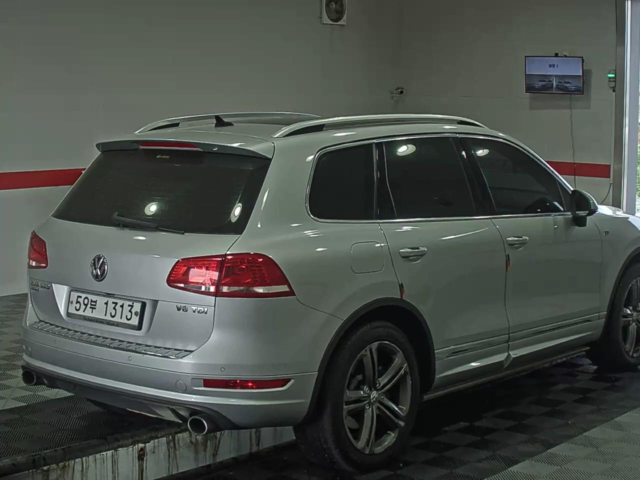 2013 - Volkswagen Touareg