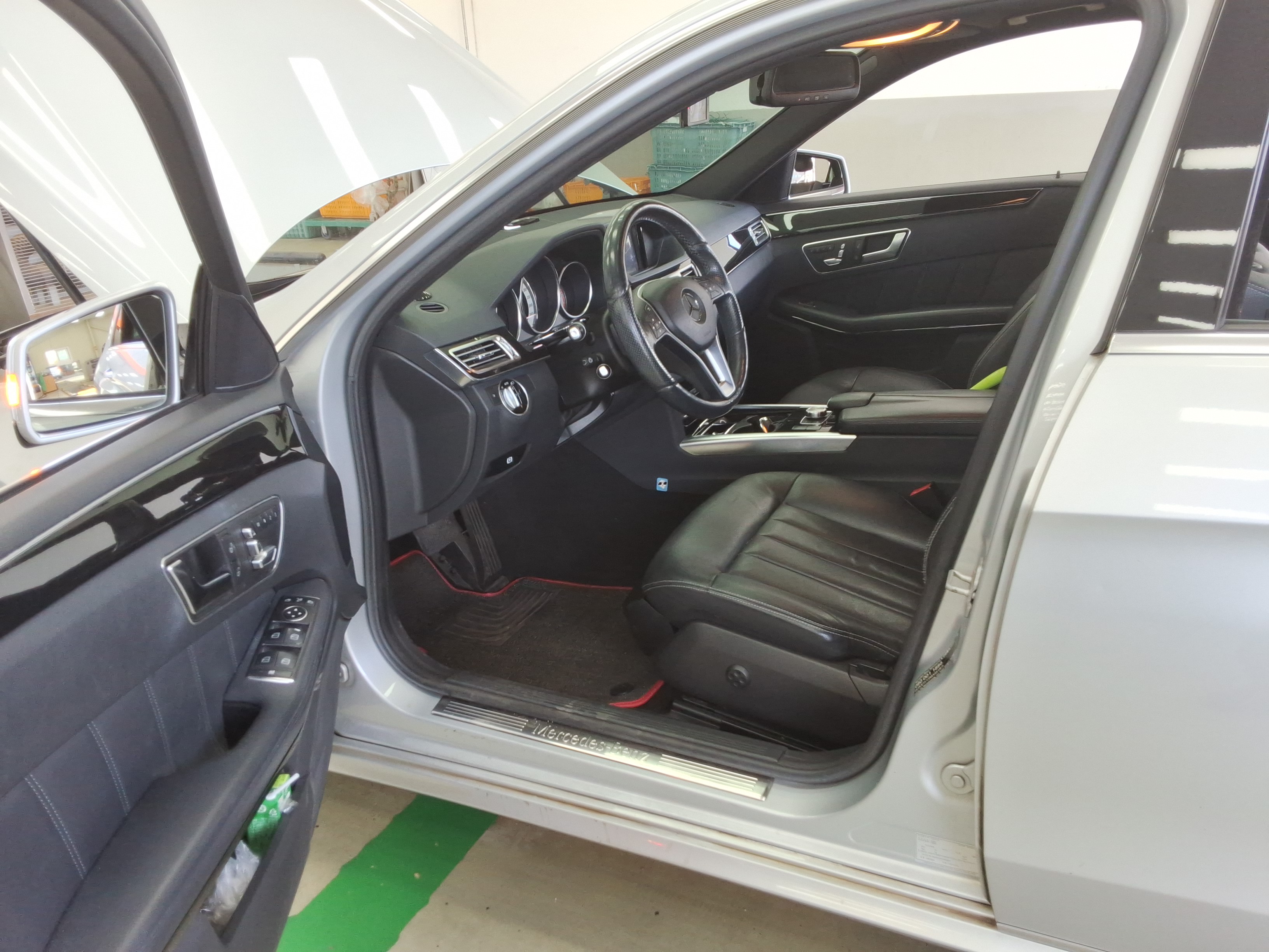 2014 - Mercedes-Benz E220