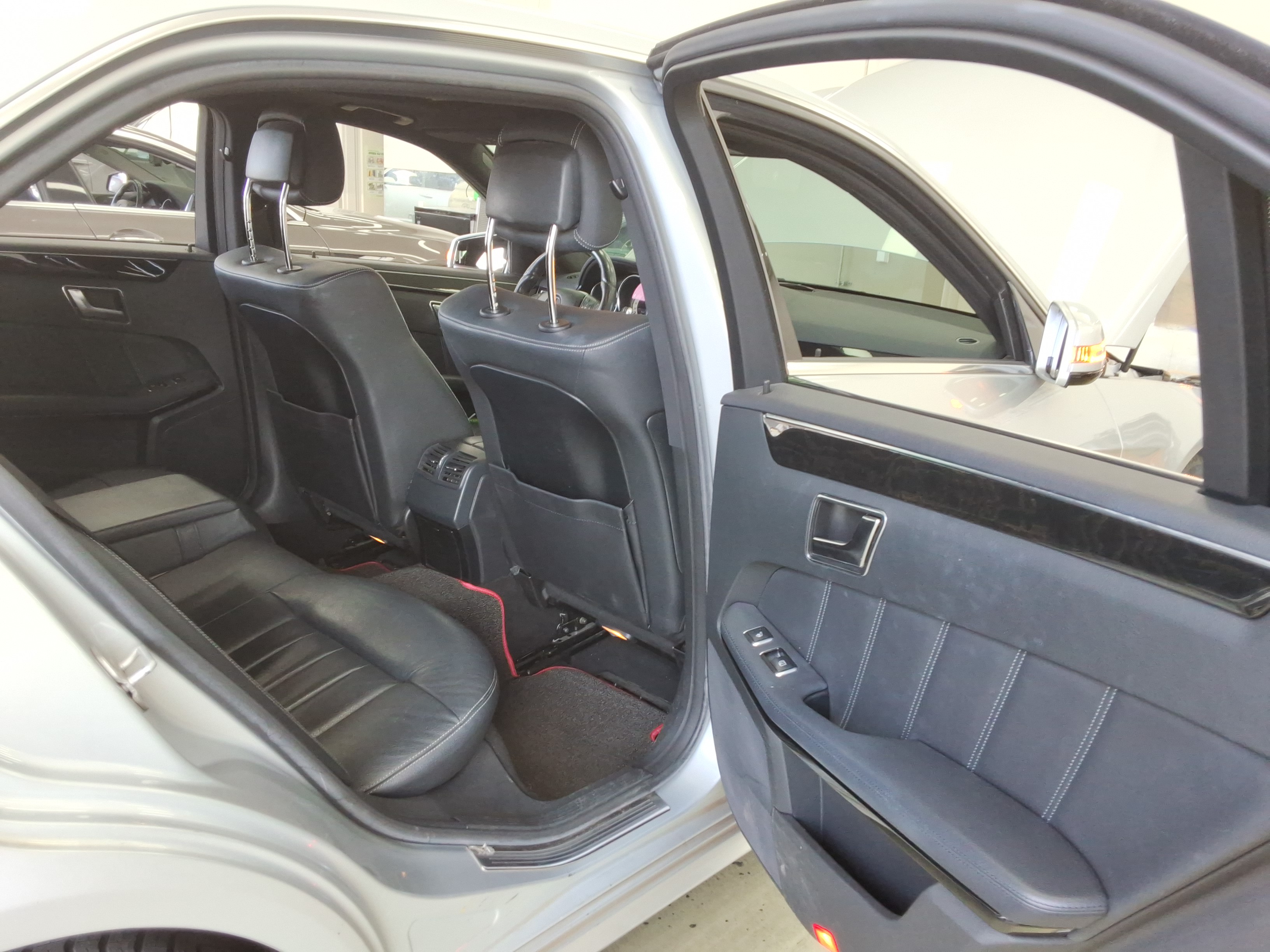 2014 - Mercedes-Benz E220