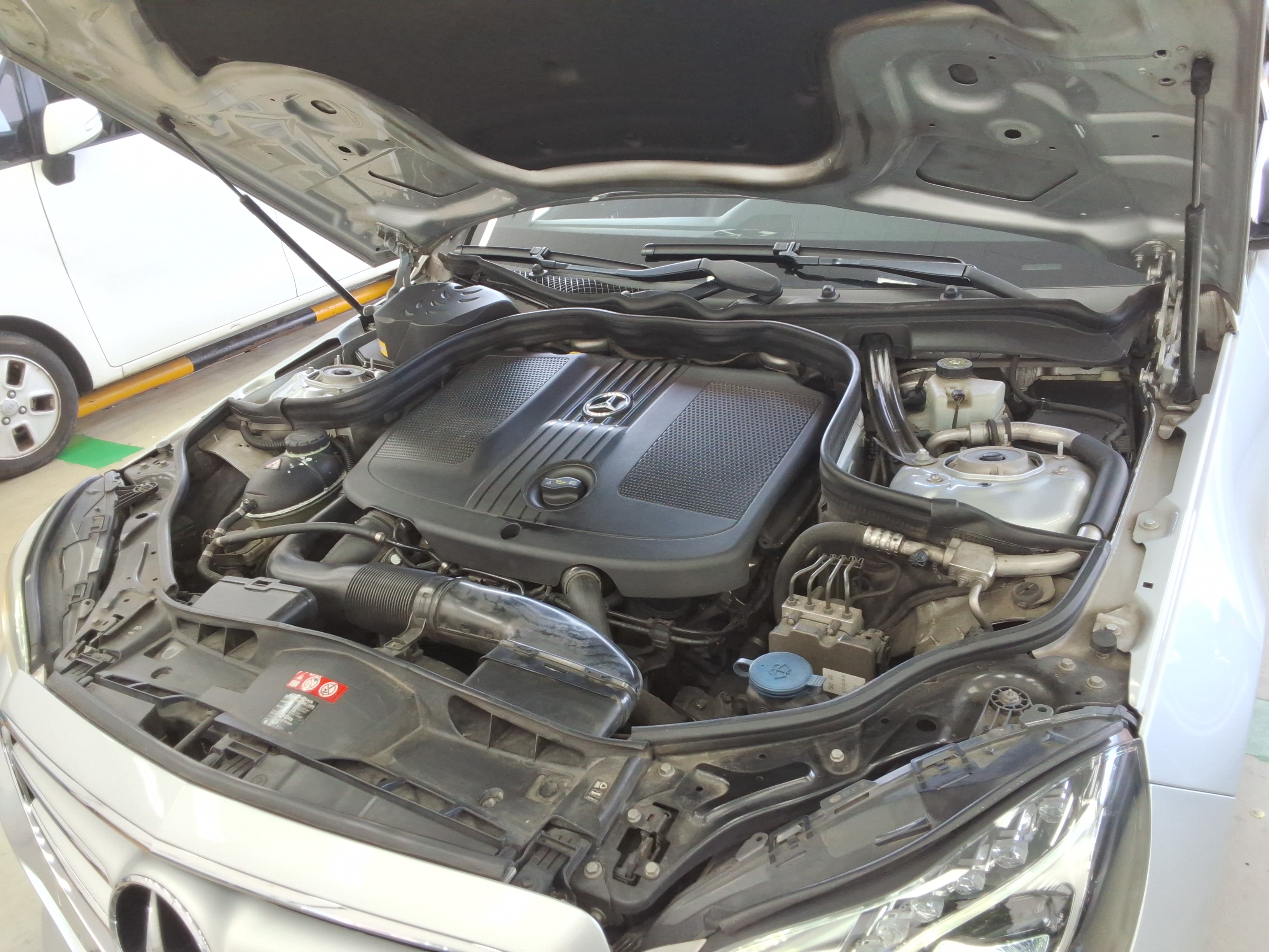 2014 - Mercedes-Benz E220