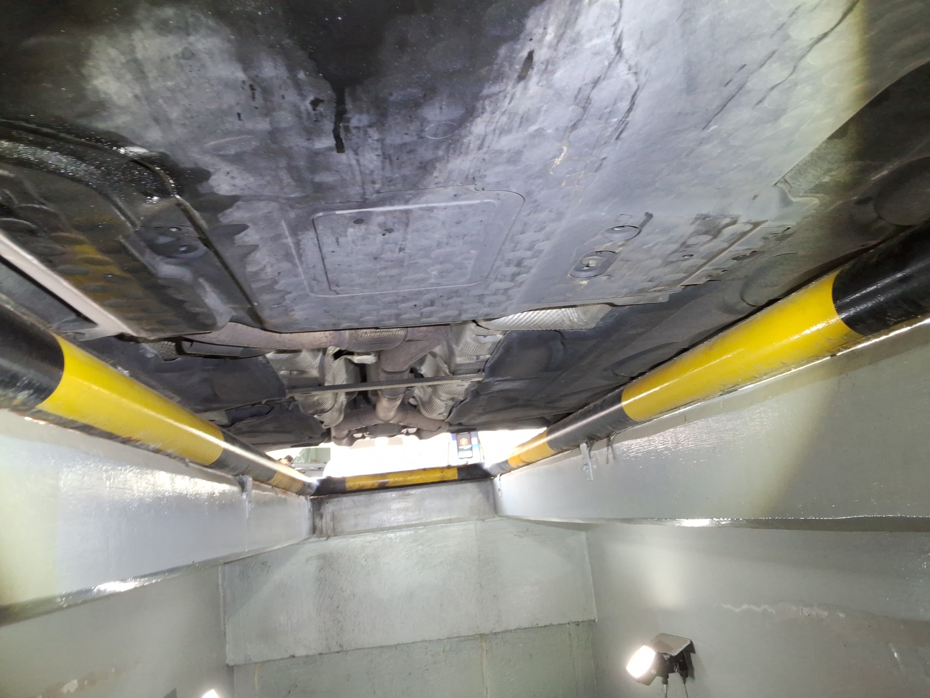 2014 - Mercedes-Benz E220