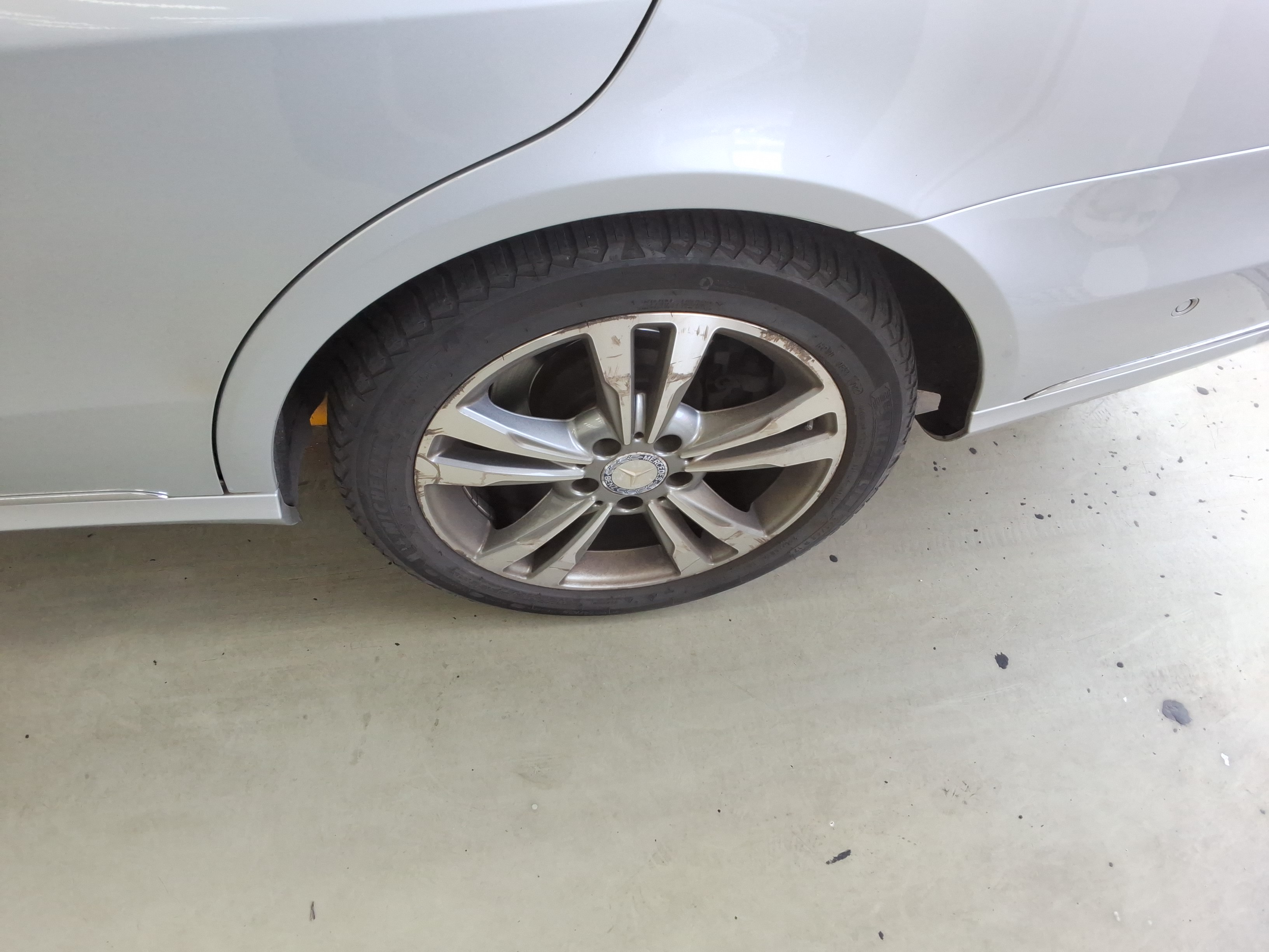 2014 - Mercedes-Benz E220