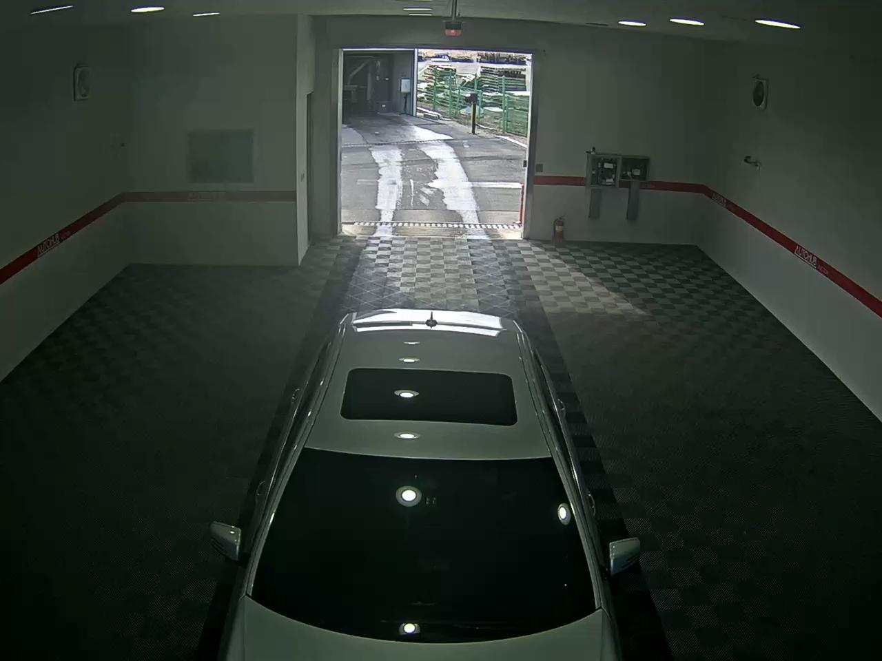 2014 - Mercedes-Benz E220