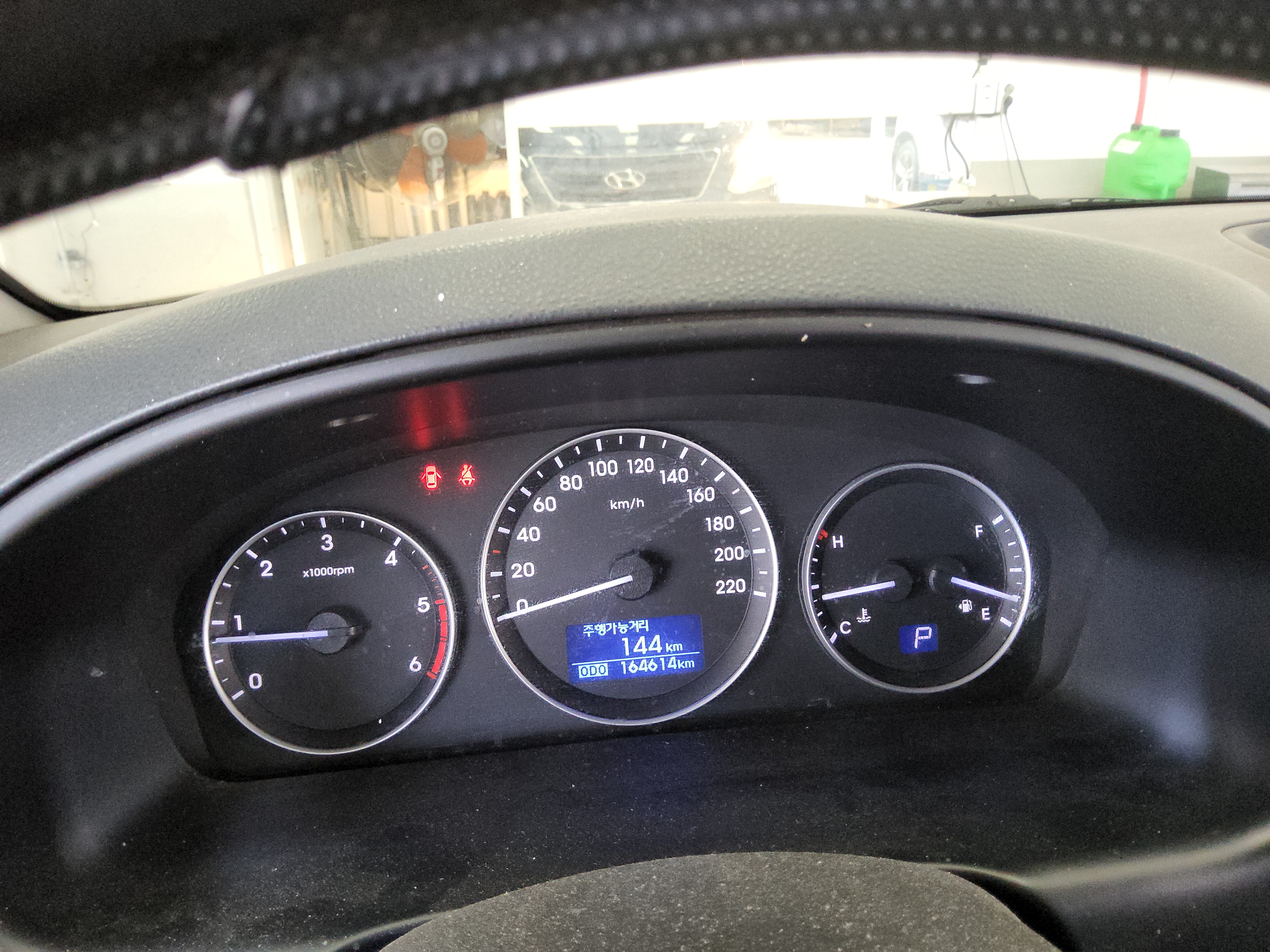 2017 - Hyundai Grand Starex