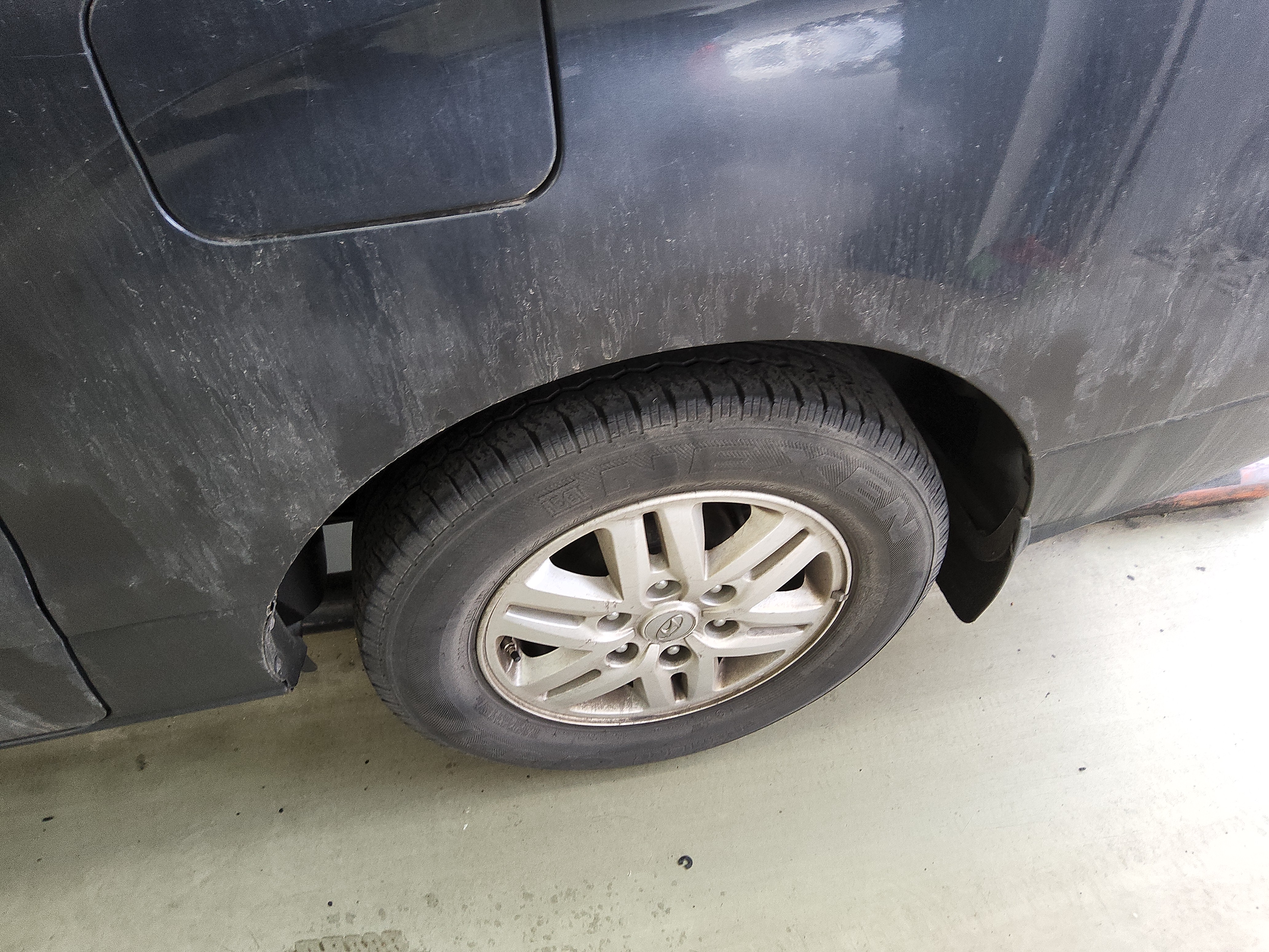 2017 - Hyundai Grand Starex