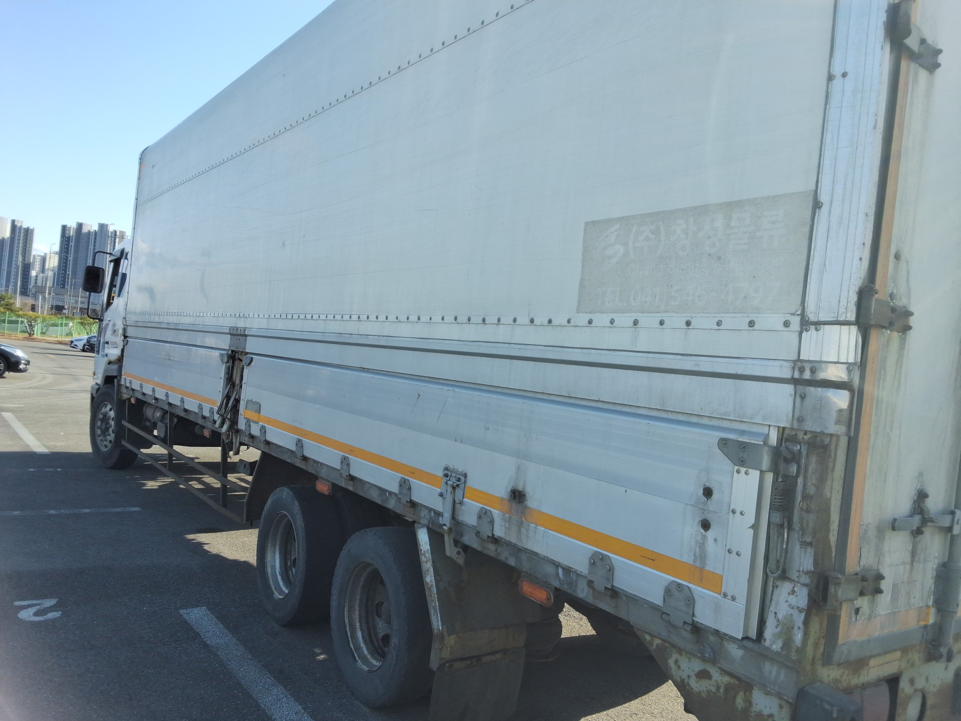 2010 - Tata Daewoo Mid-size Truck