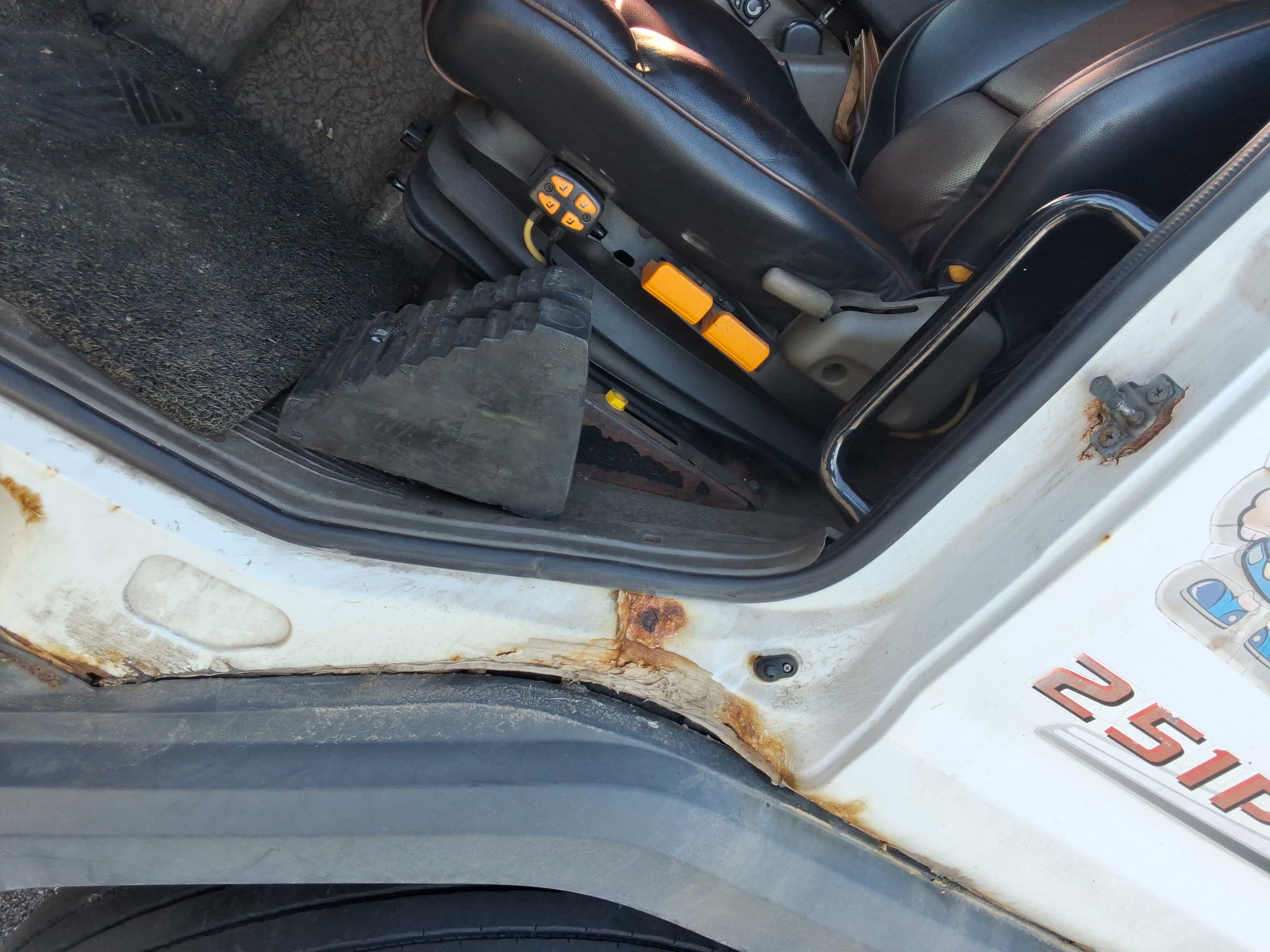 2010 - Tata Daewoo Mid-size Truck