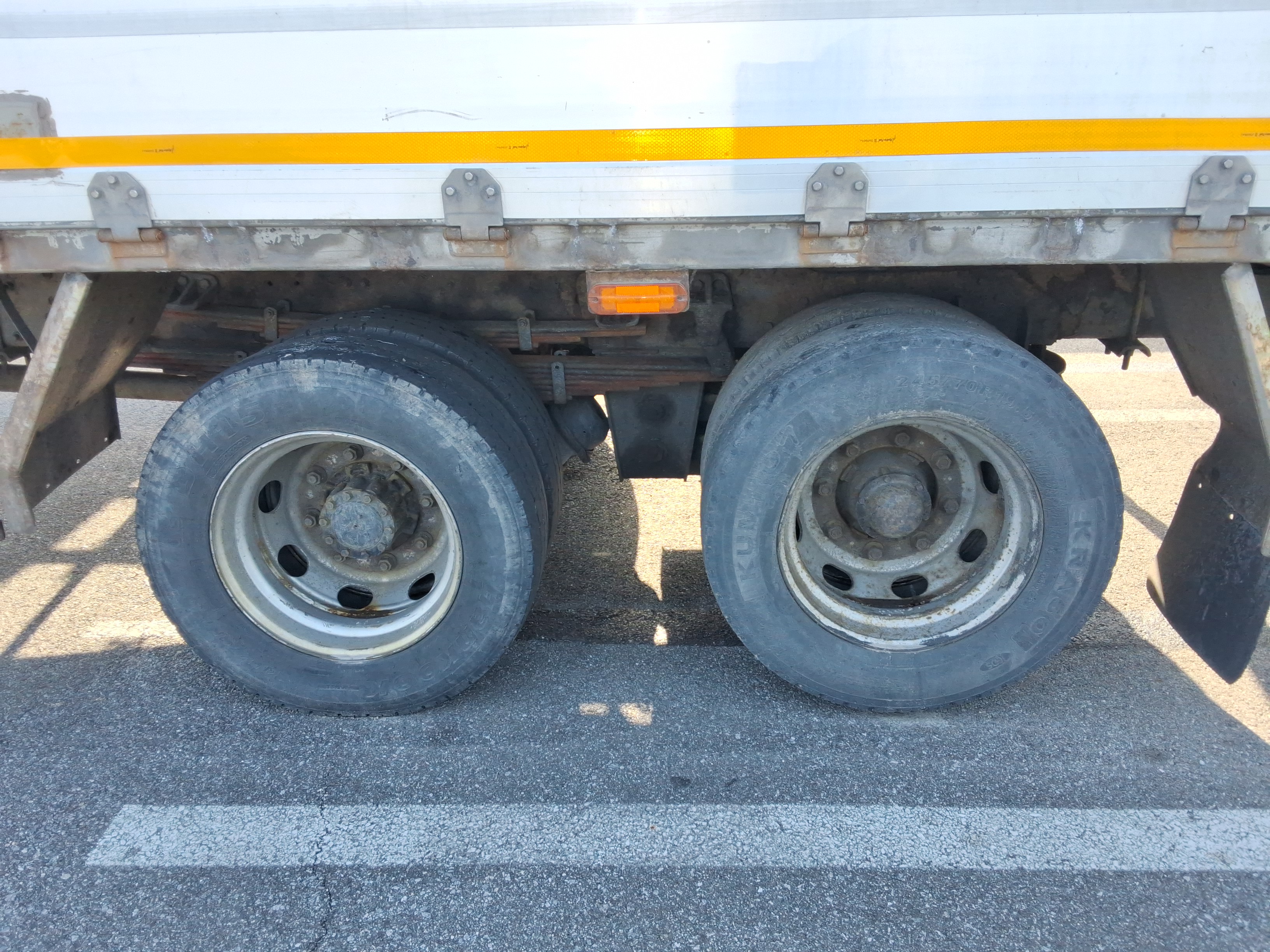 2010 - Tata Daewoo Mid-size Truck