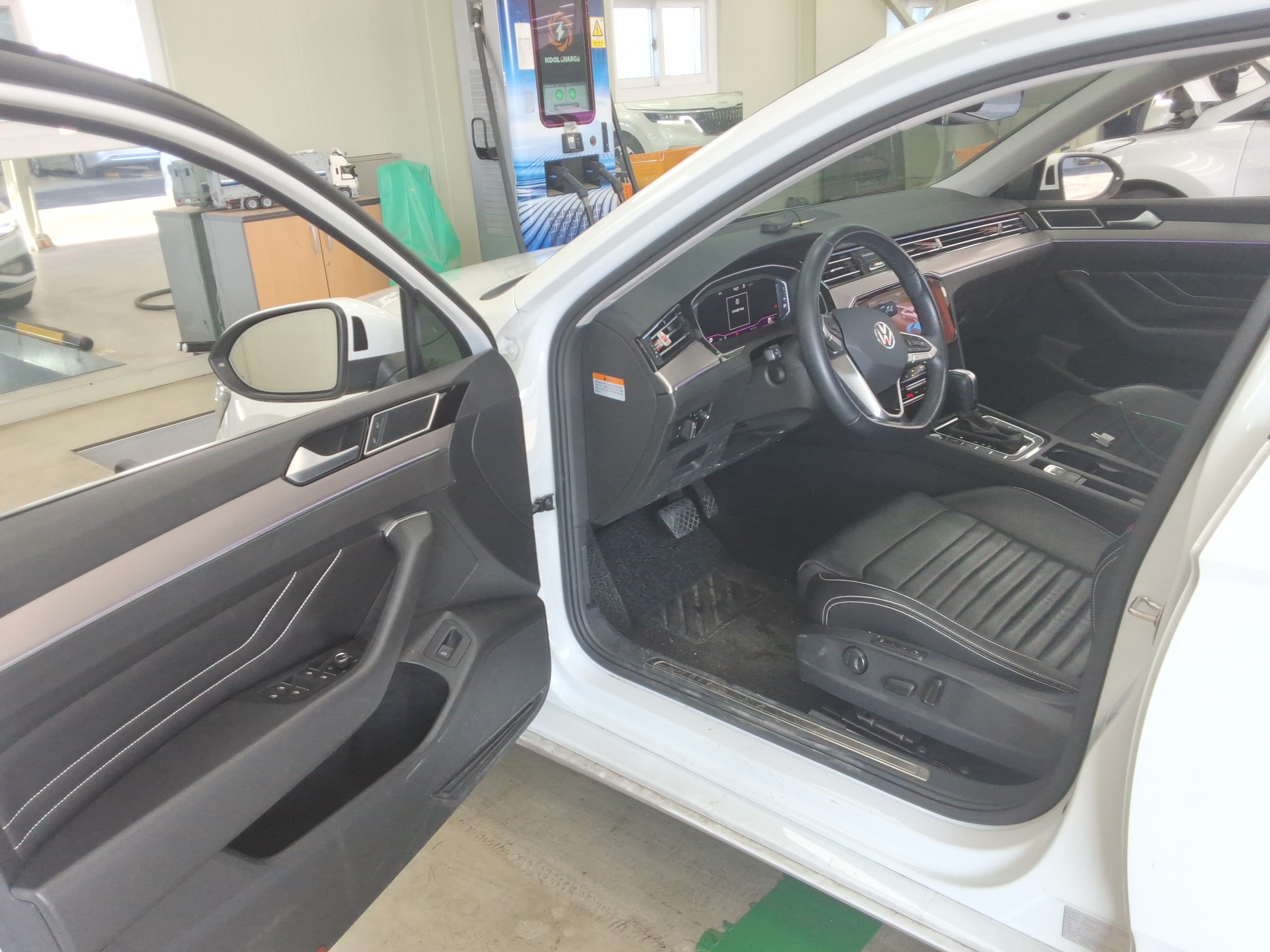 2022 - Volkswagen Passat