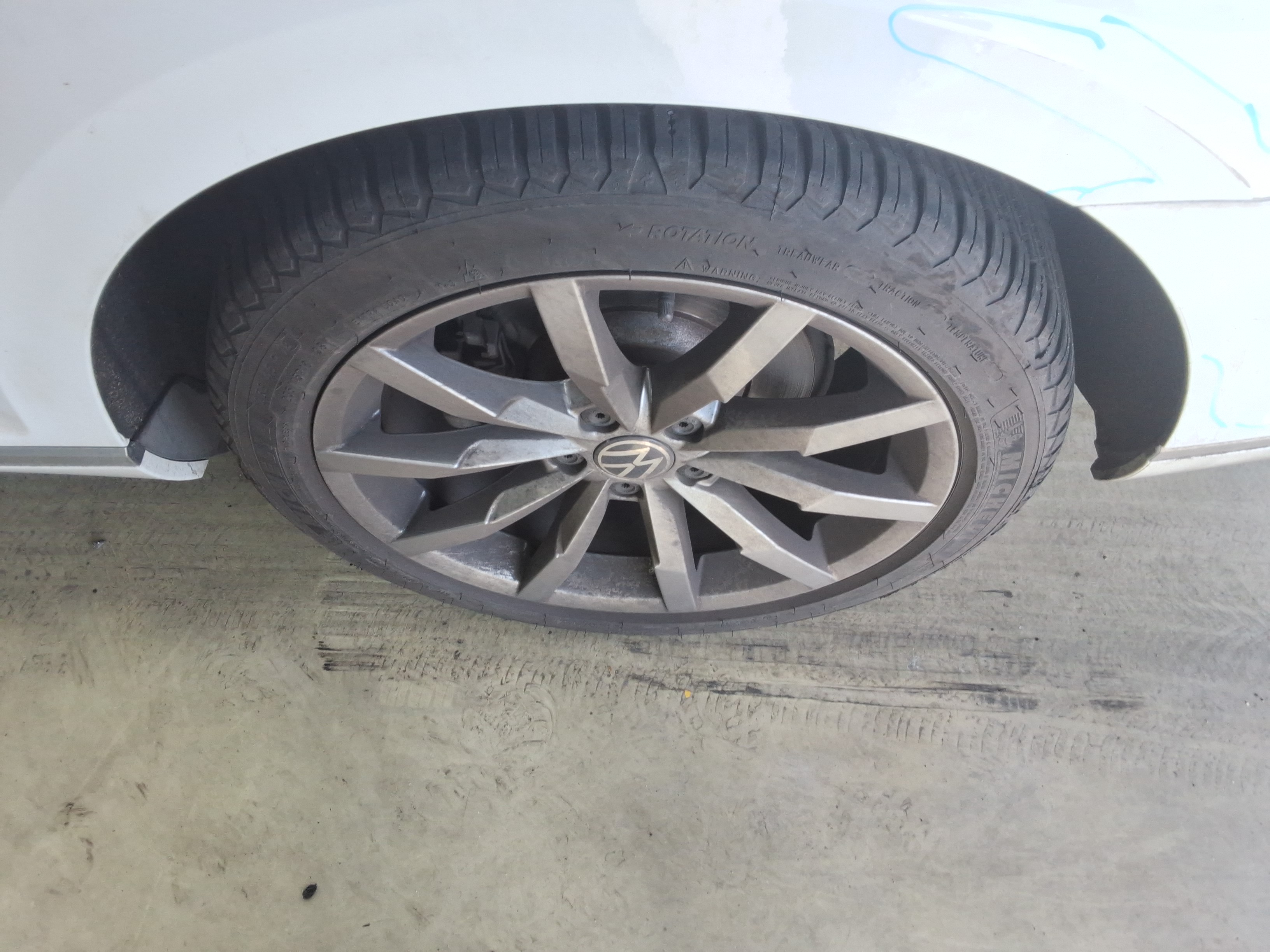 2022 - Volkswagen Passat