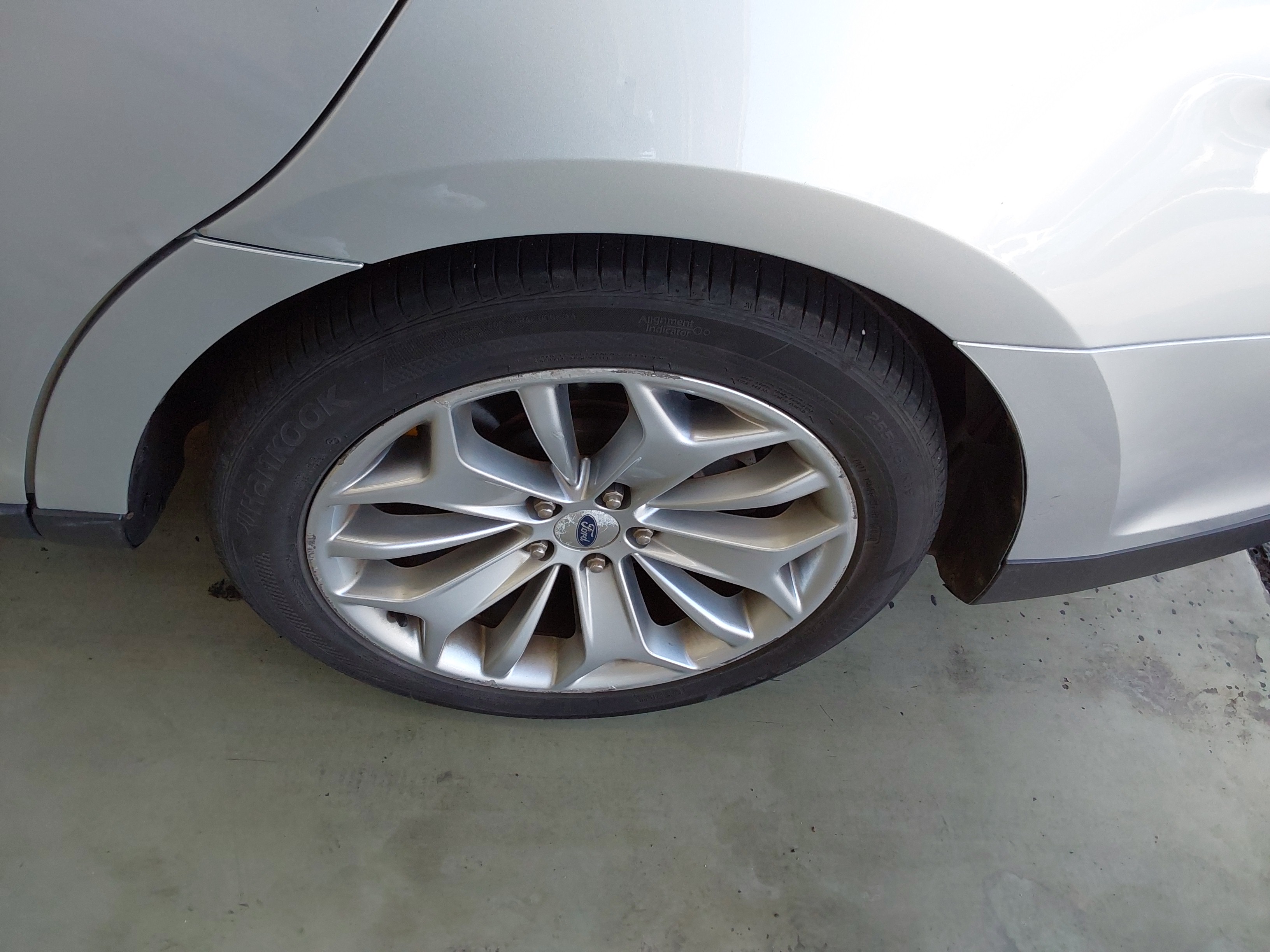 2016 - Ford New Taurus