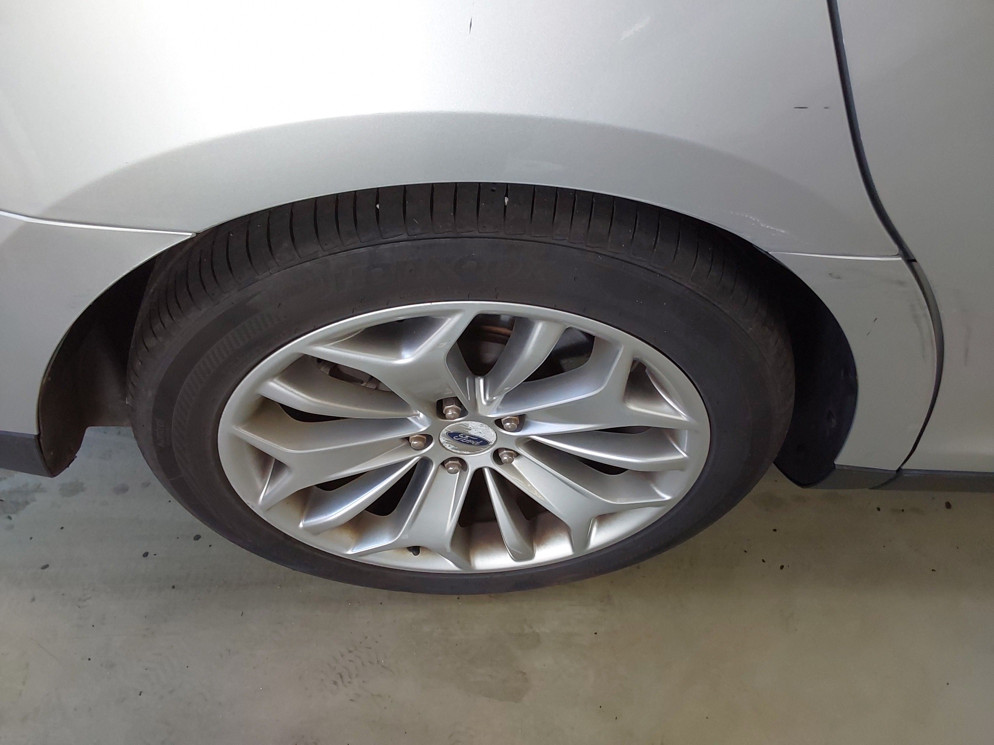 2016 - Ford New Taurus