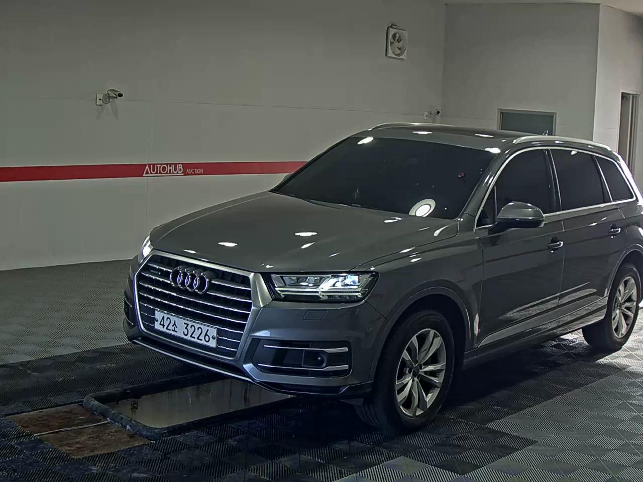 아우디 Q7 35 TDI (~현재) 테크
