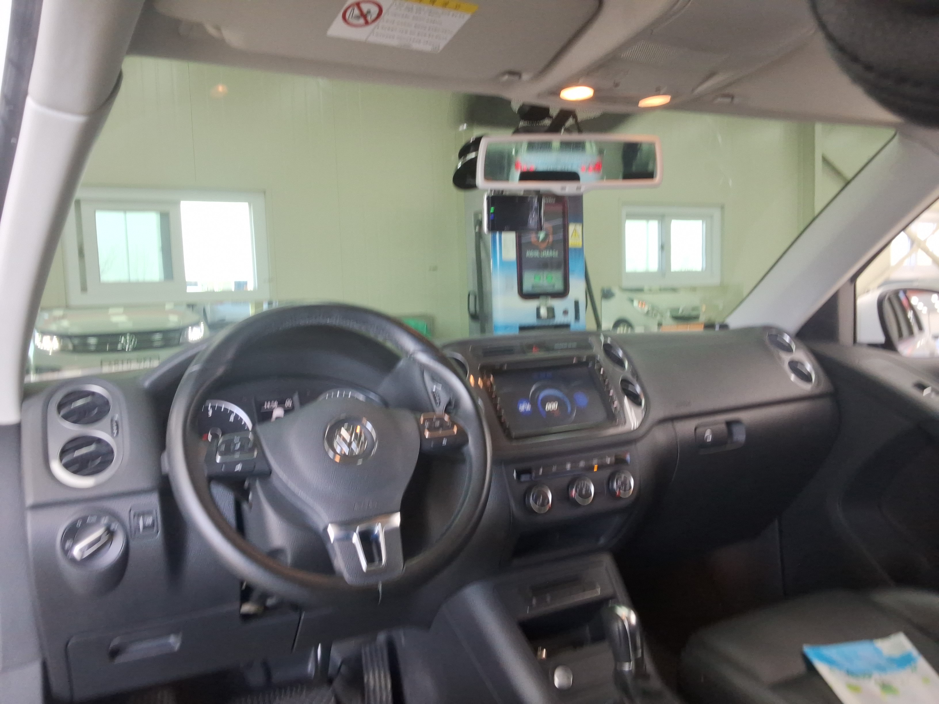 2016 - Volkswagen Tiguan