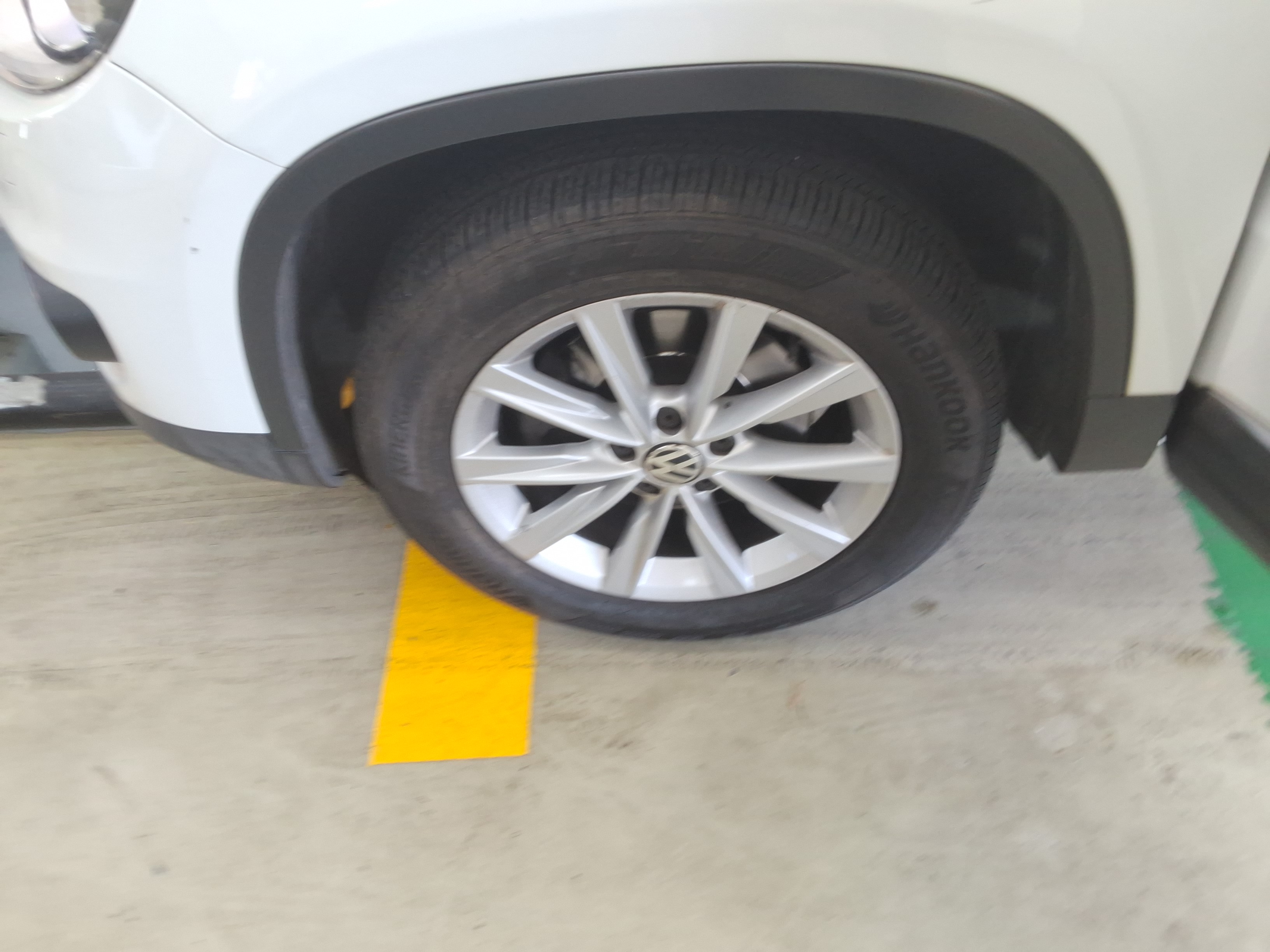 2016 - Volkswagen Tiguan