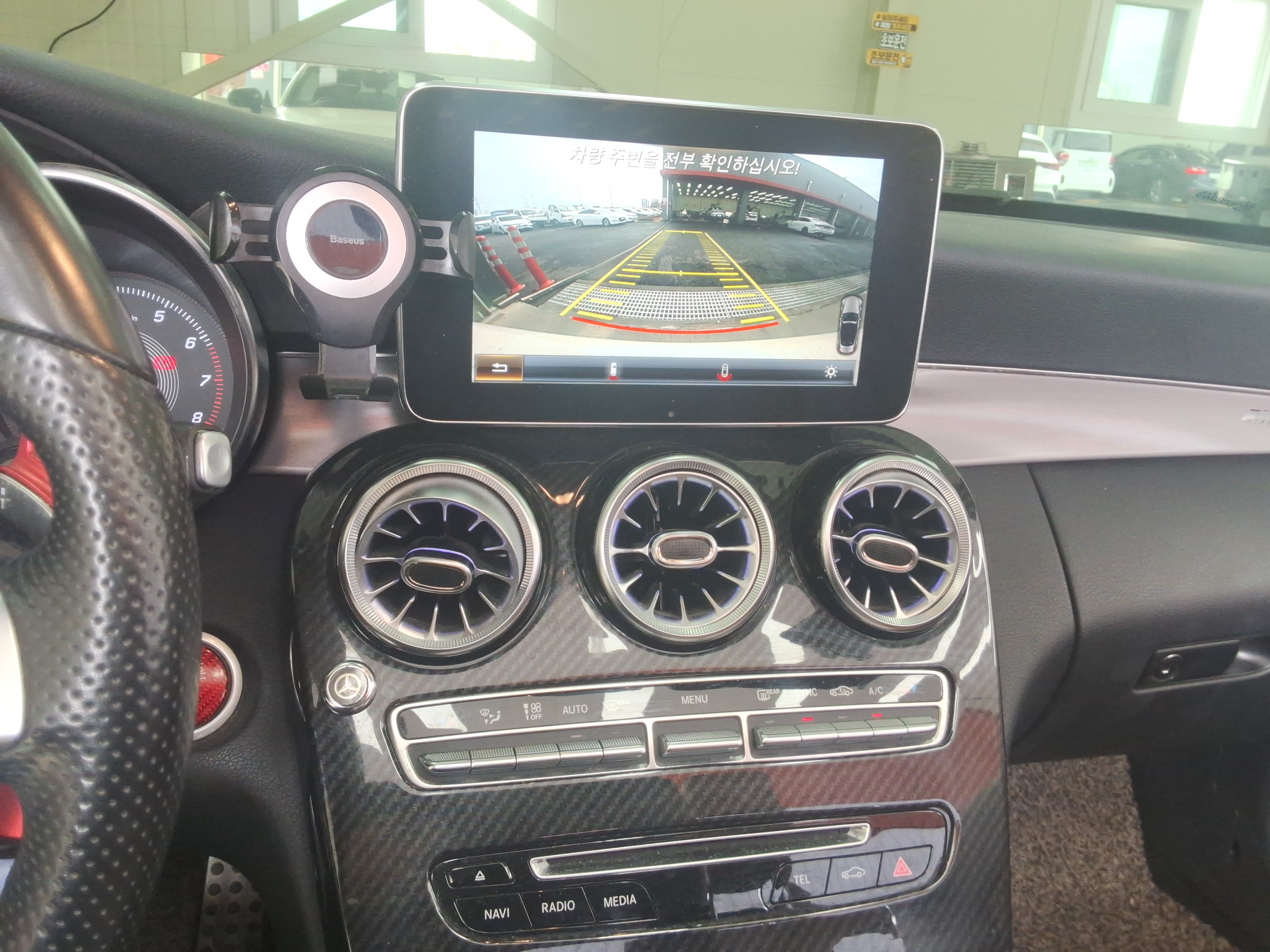 2018 - Mercedes-Benz C200