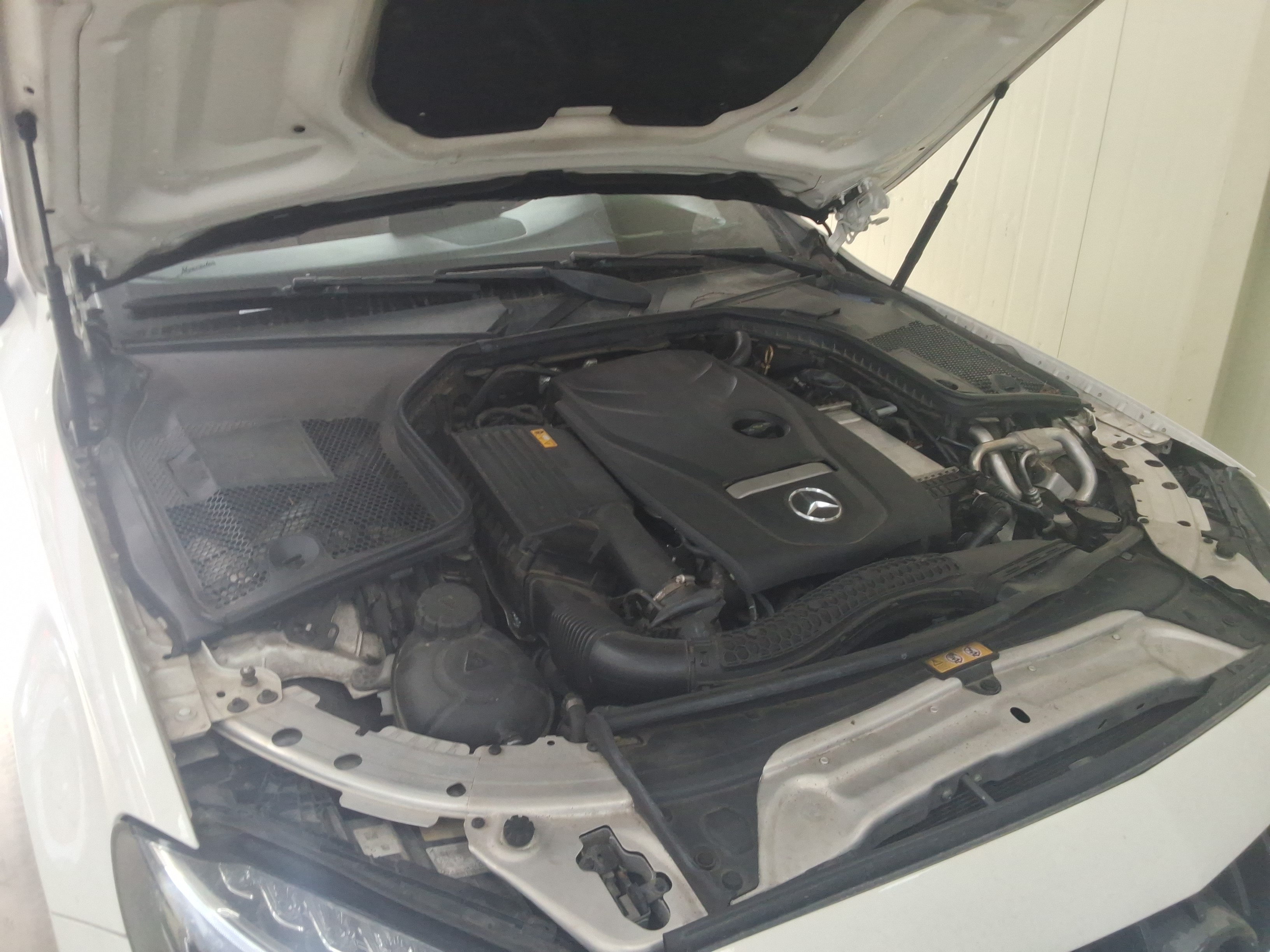 2018 - Mercedes-Benz C200