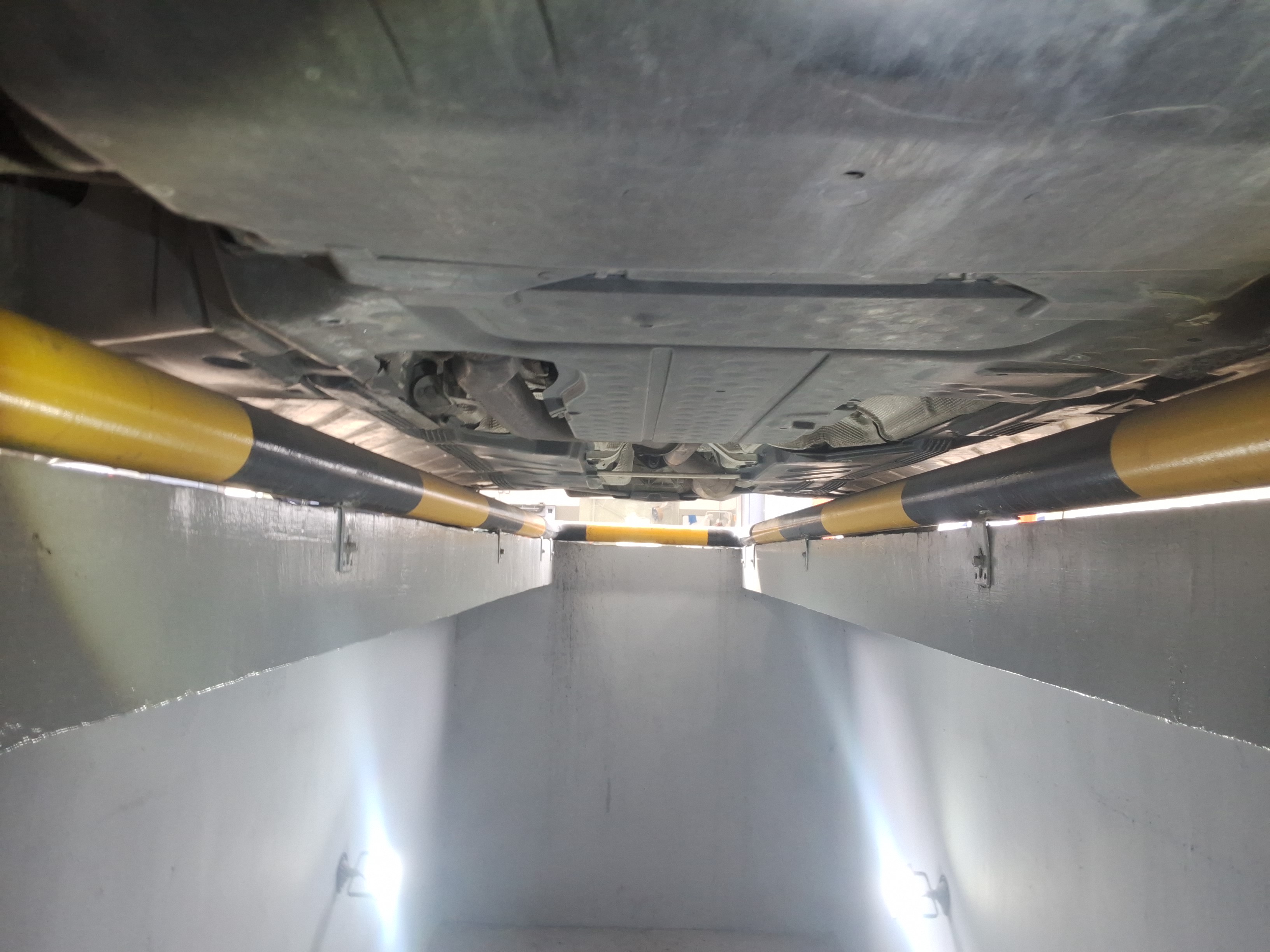 2018 - Mercedes-Benz C200